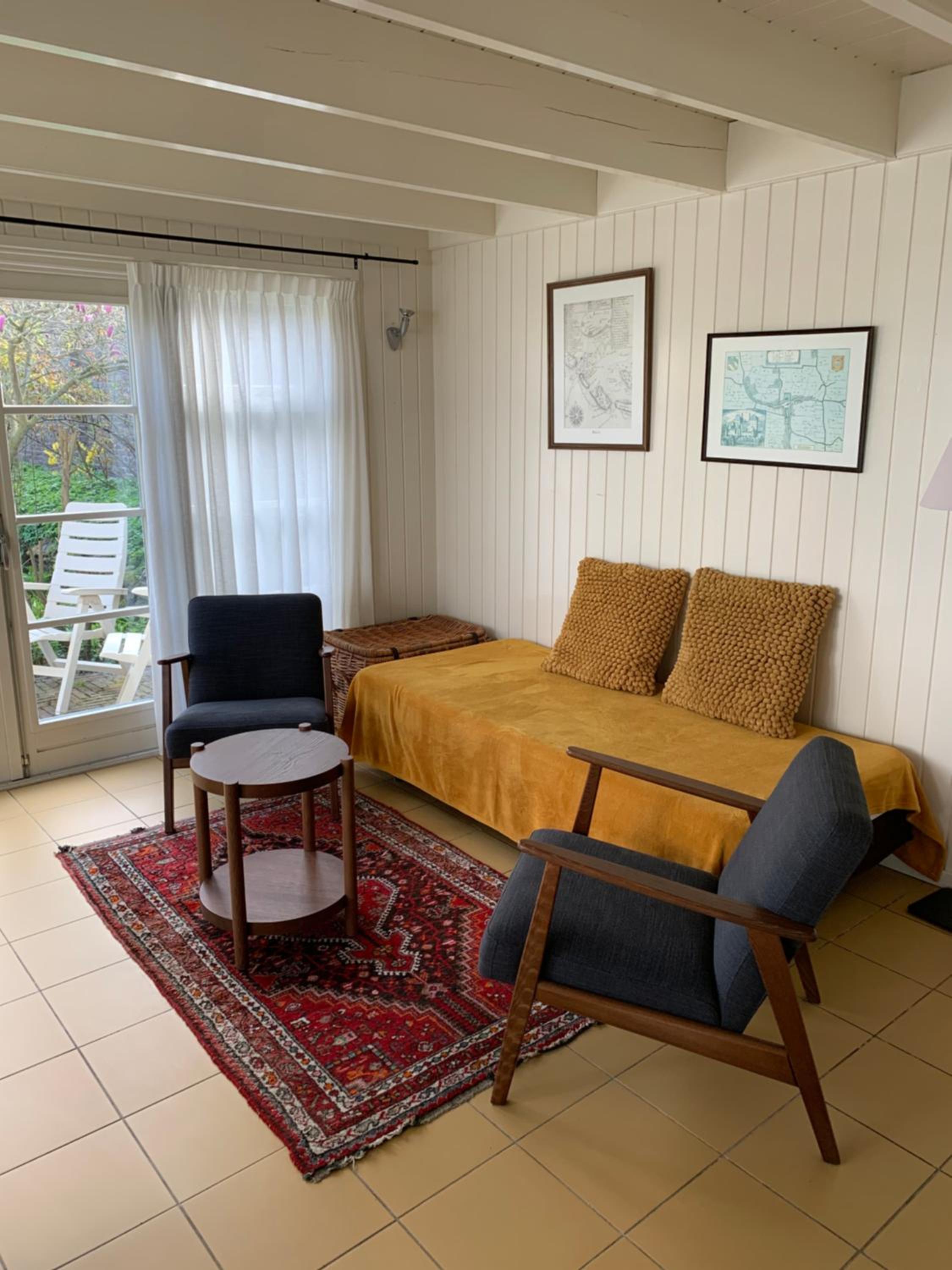 One-Bedroom House photo 1