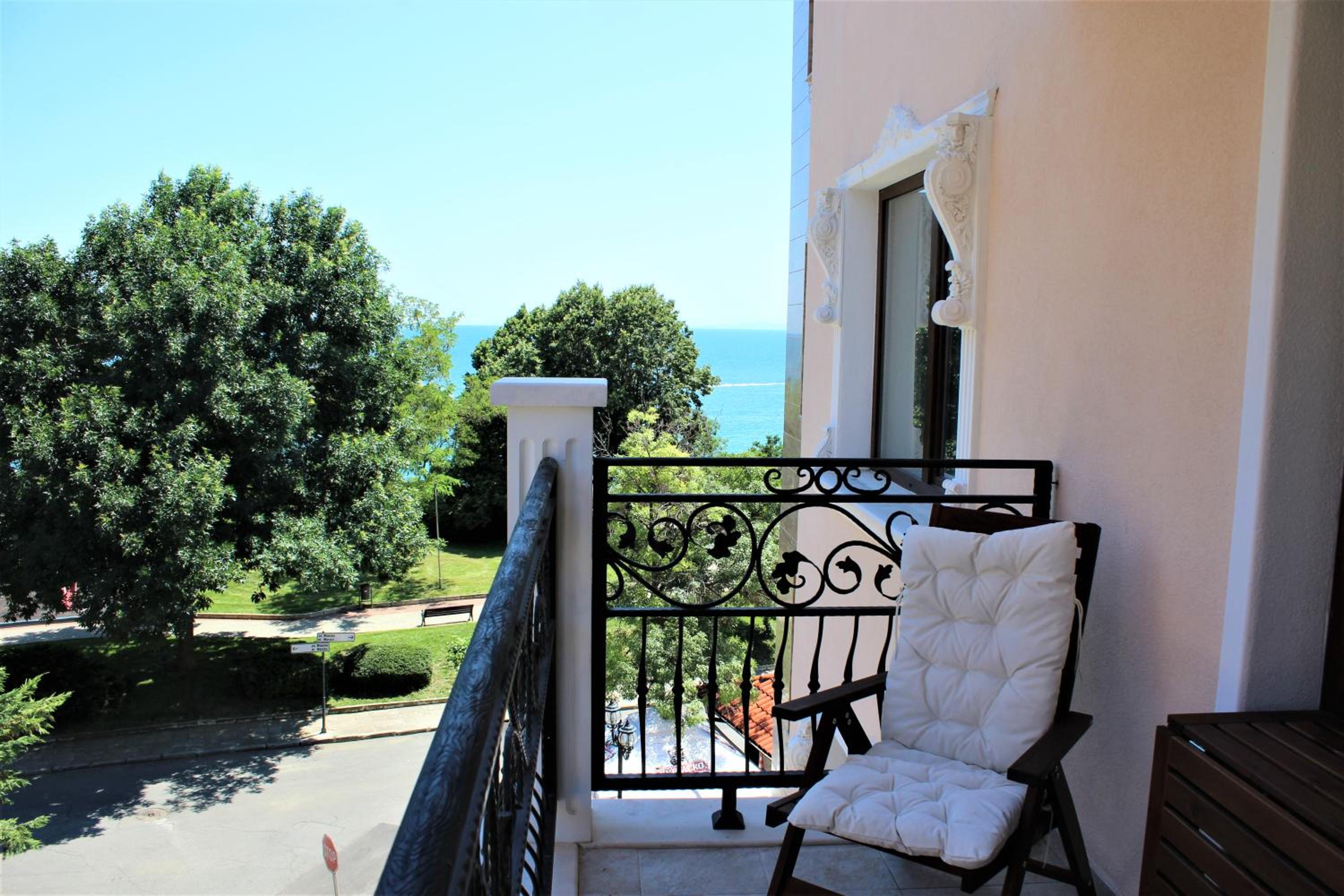 Studio with Sea View photo 2