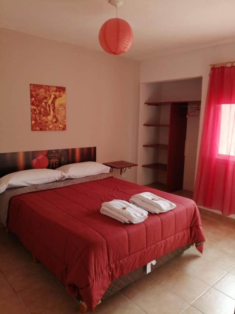 One-Bedroom House photo 1