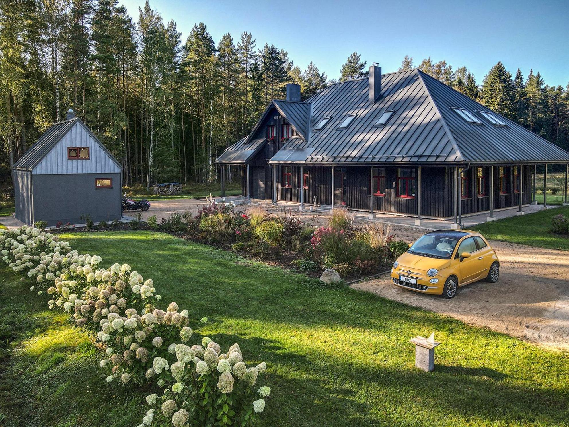 One-Bedroom House - Photo 35