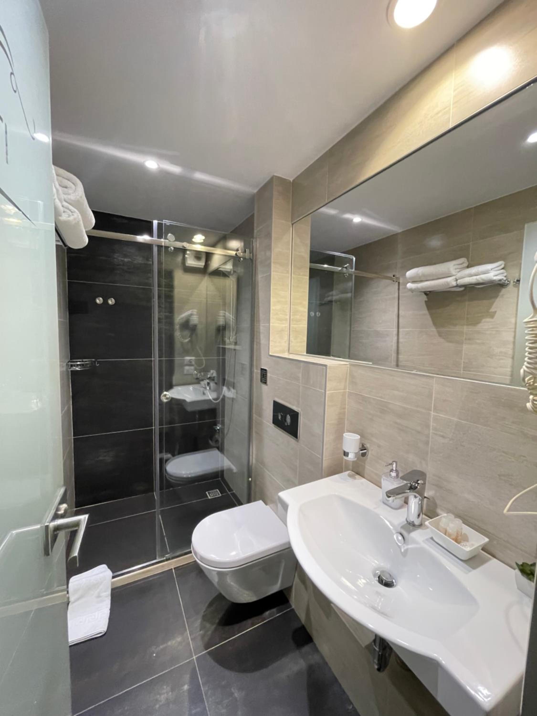 Single Room photo 3