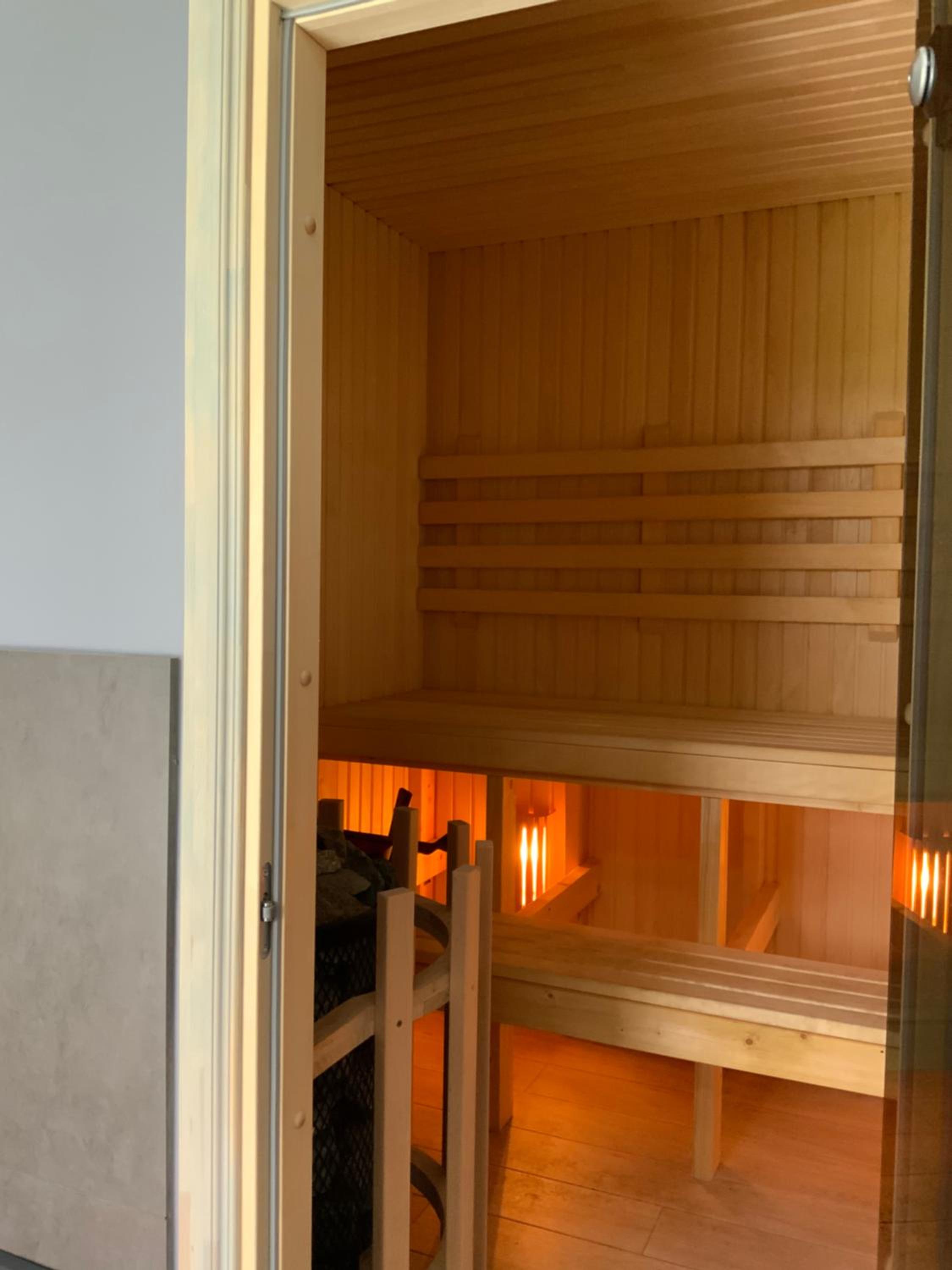 One-Bedroom House - Photo 23