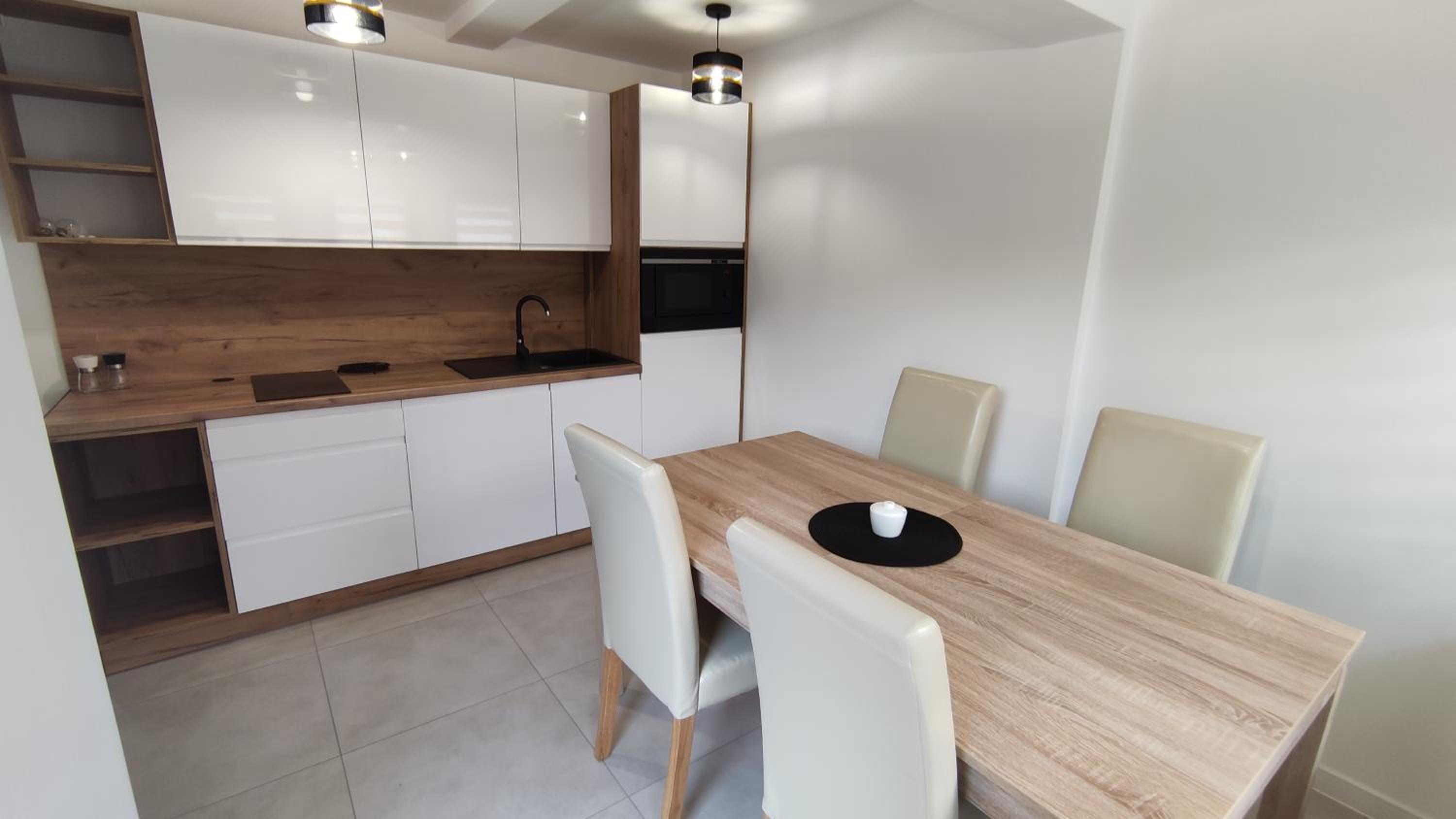 Family Studio - Photo 8