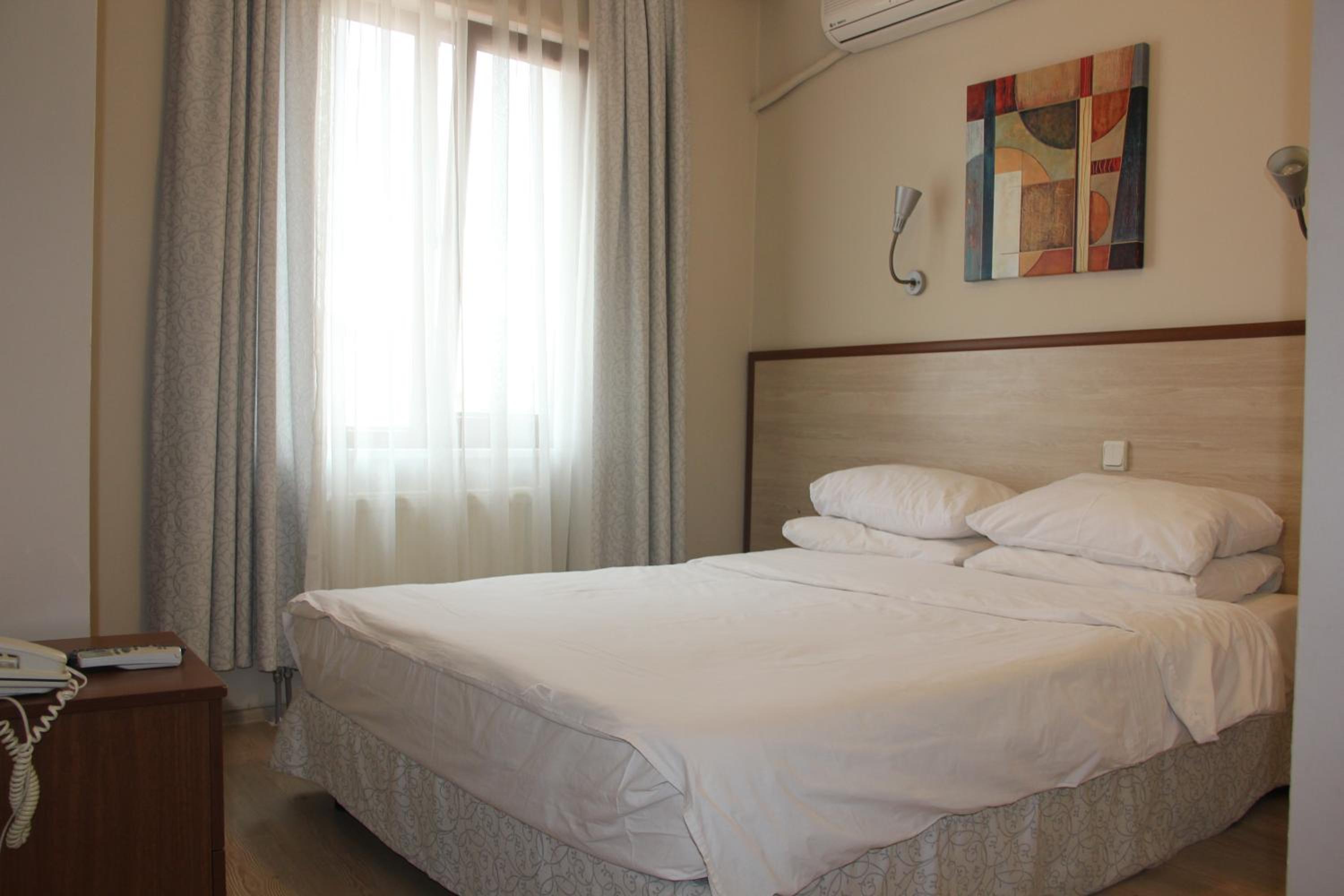 Double or Twin Room - Photo 24