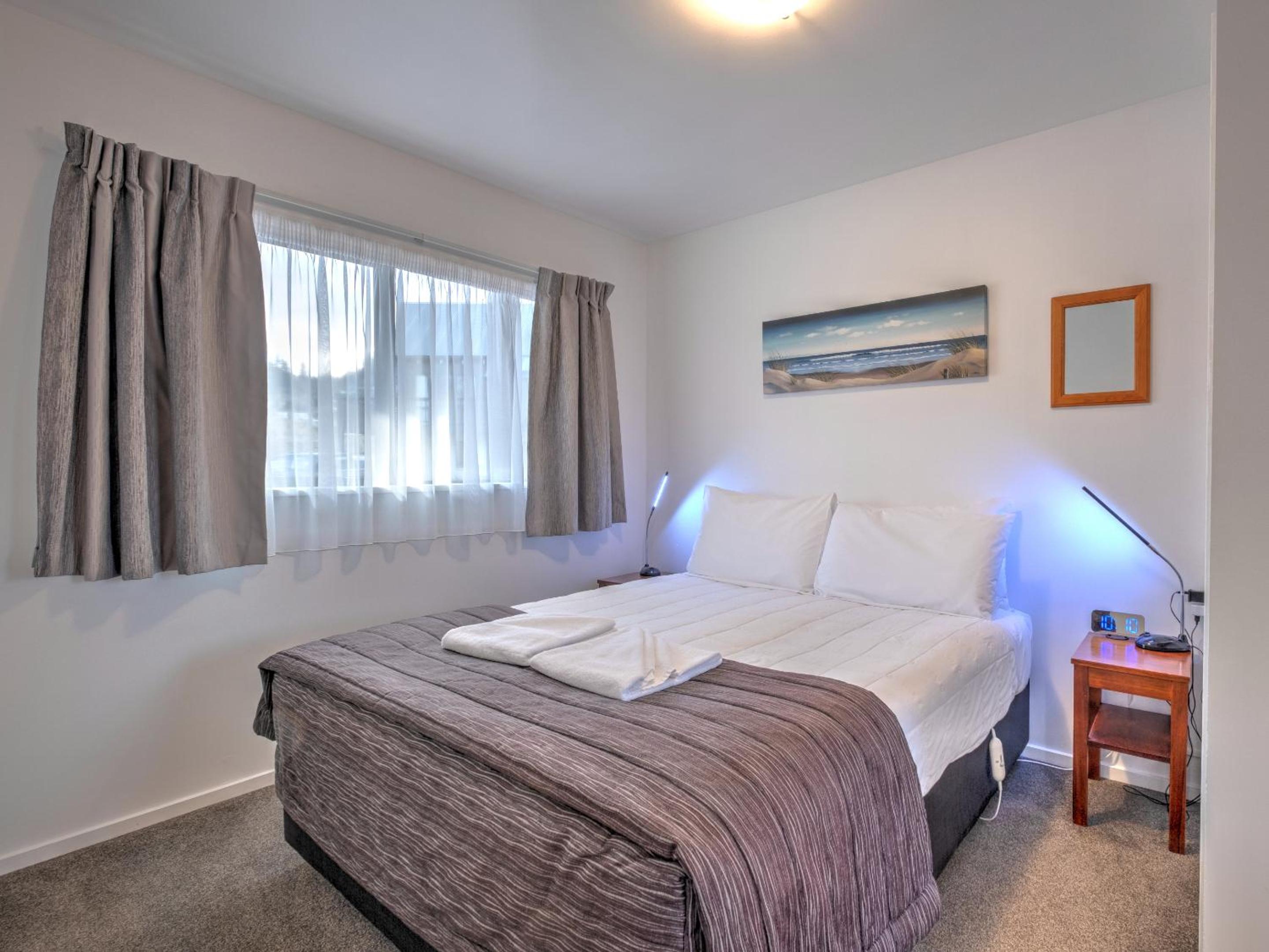 One Bedroom Spa - Photo 1