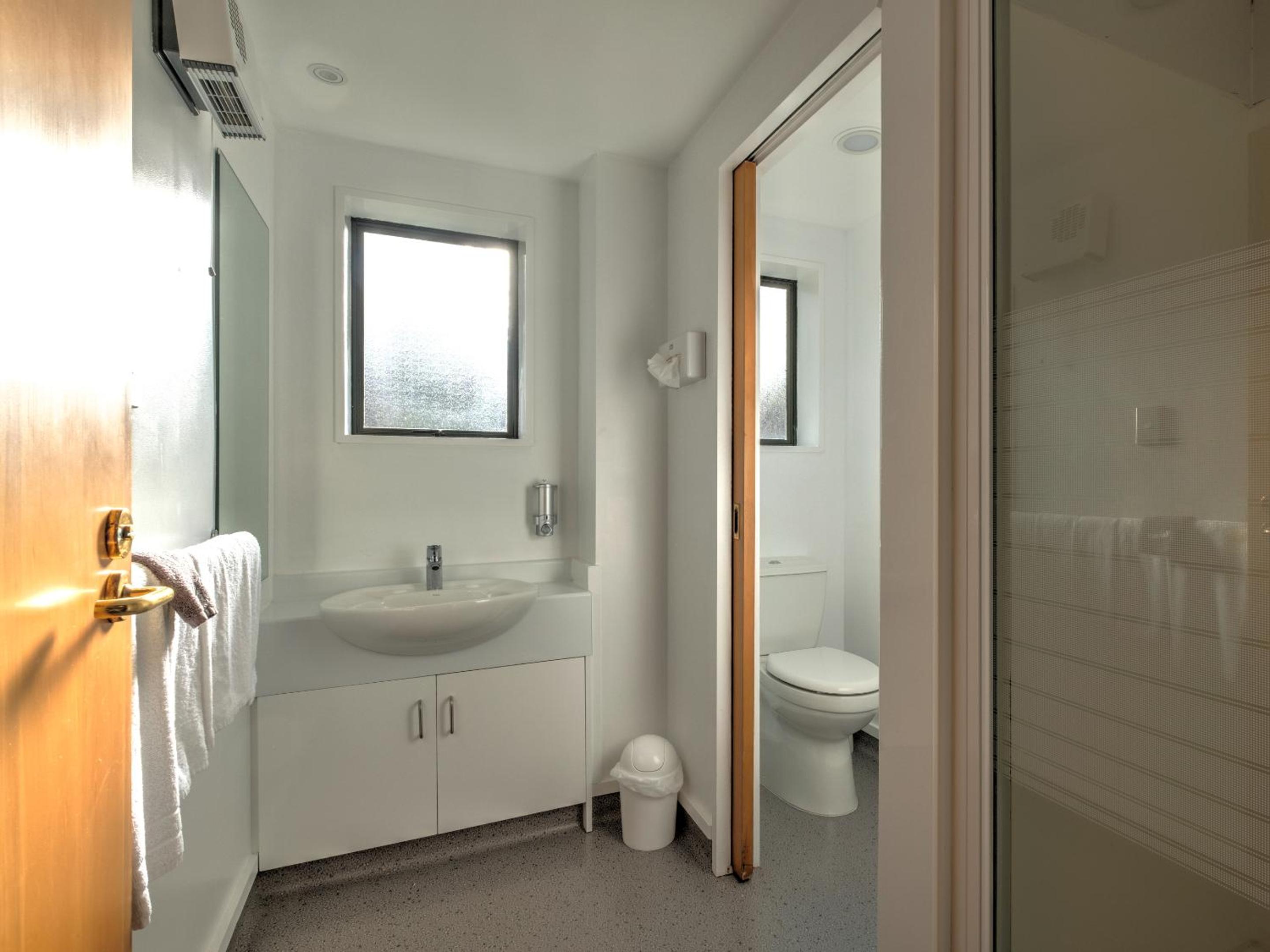Two Bedroom Unit - Photo 6