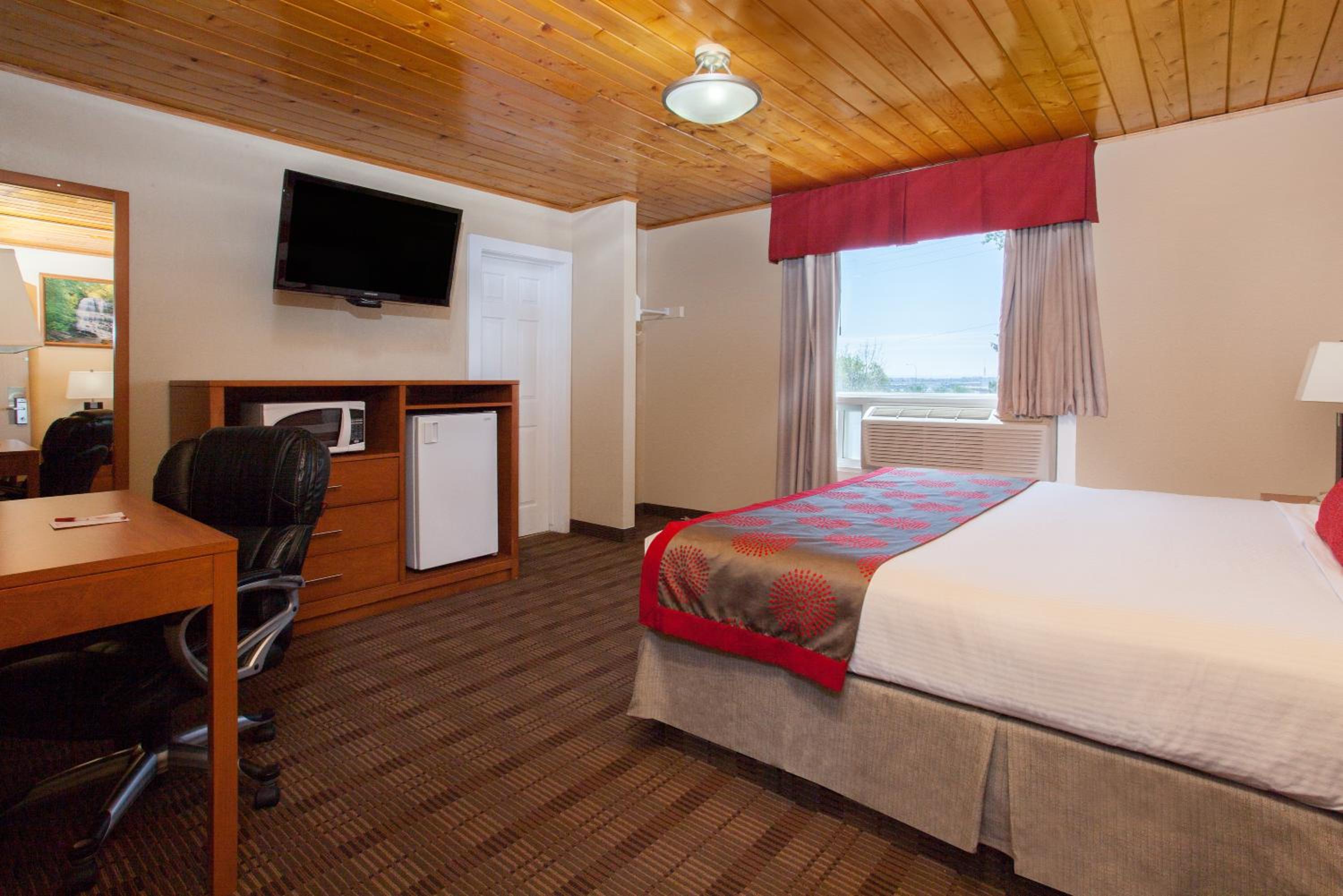 Standard King Room - Non Smoking - Photo 1