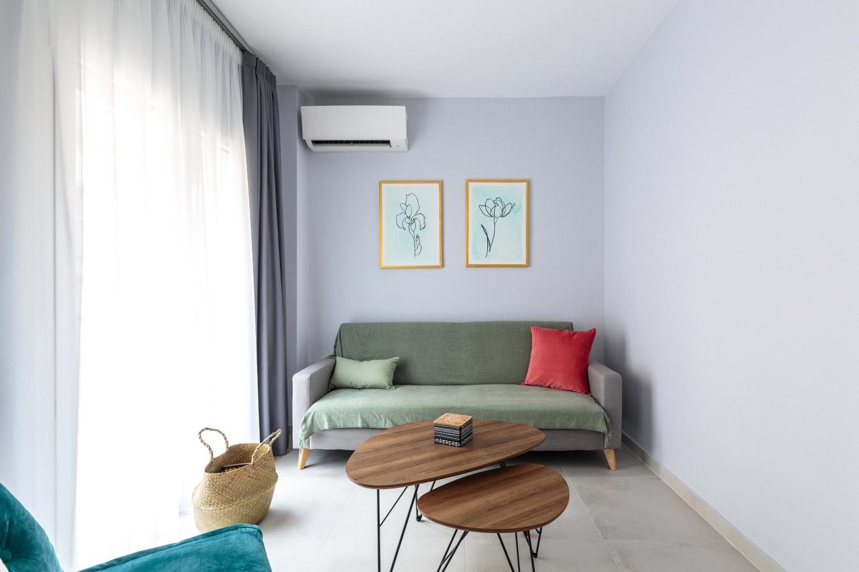 One-Bedroom Apartment (Art 2) - Photo 17