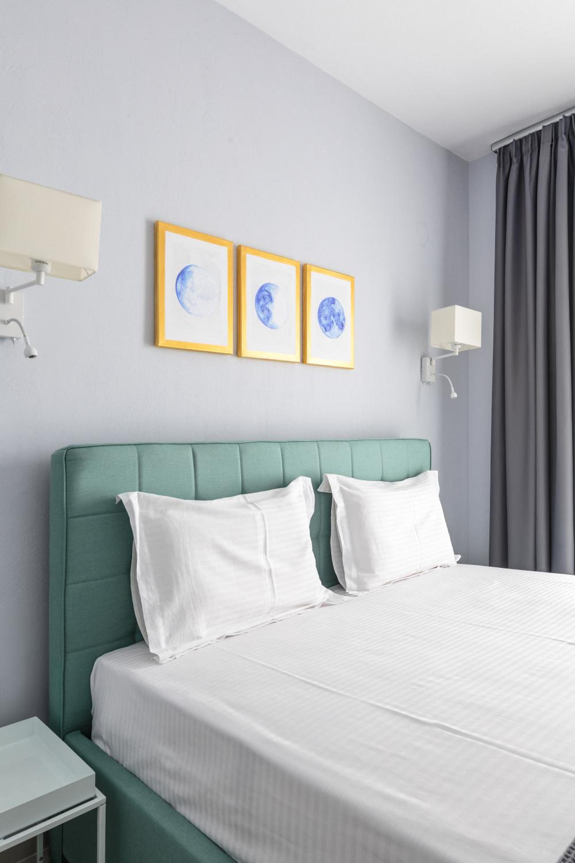 One-Bedroom Apartment (Art 3) - Photo 4