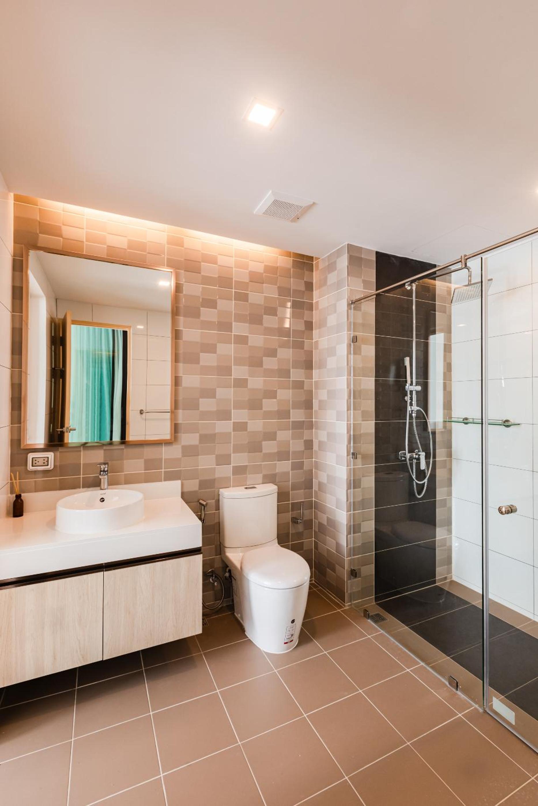 Two-Bedroom Suite - Photo 2