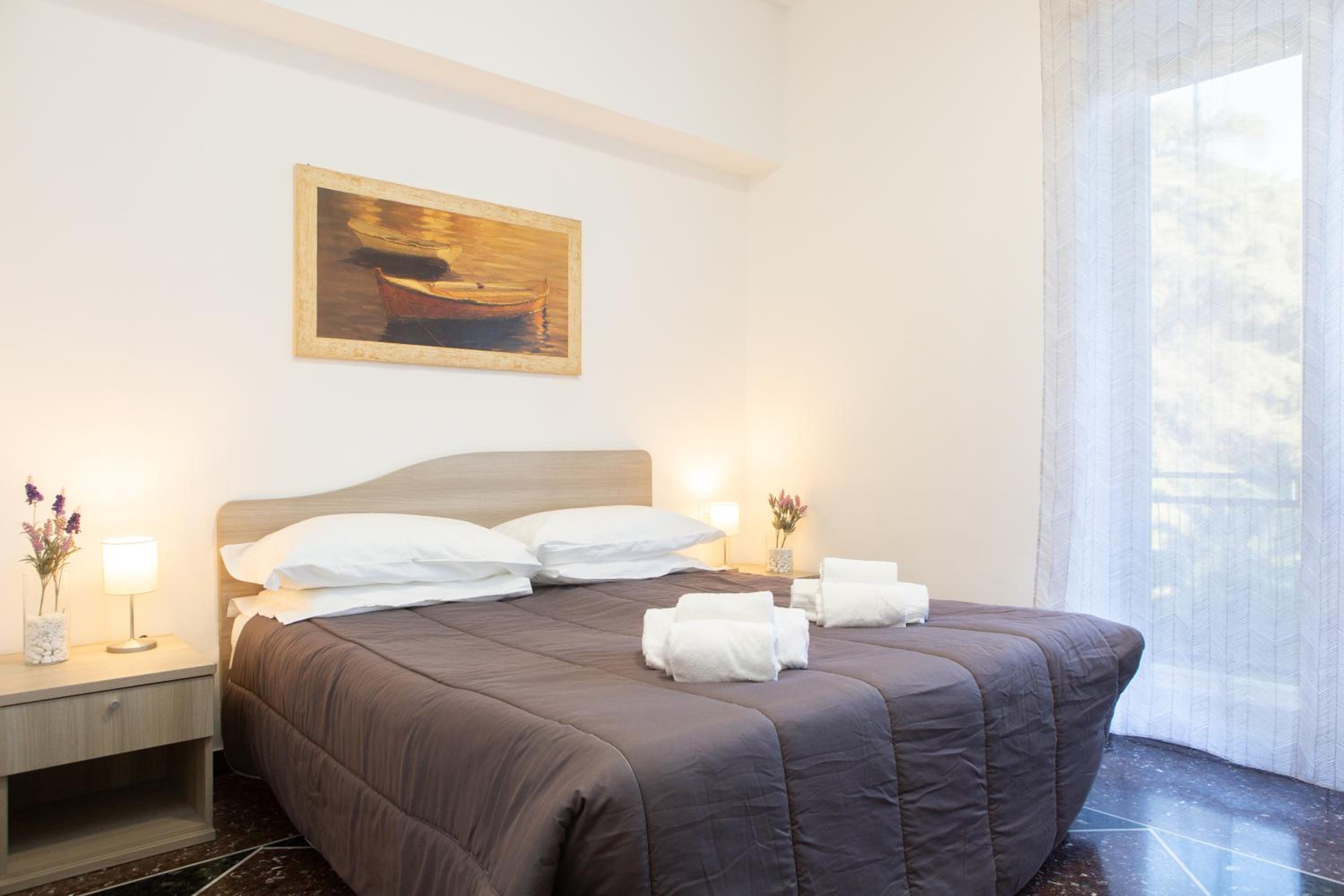 Deluxe Double Room - Photo 3