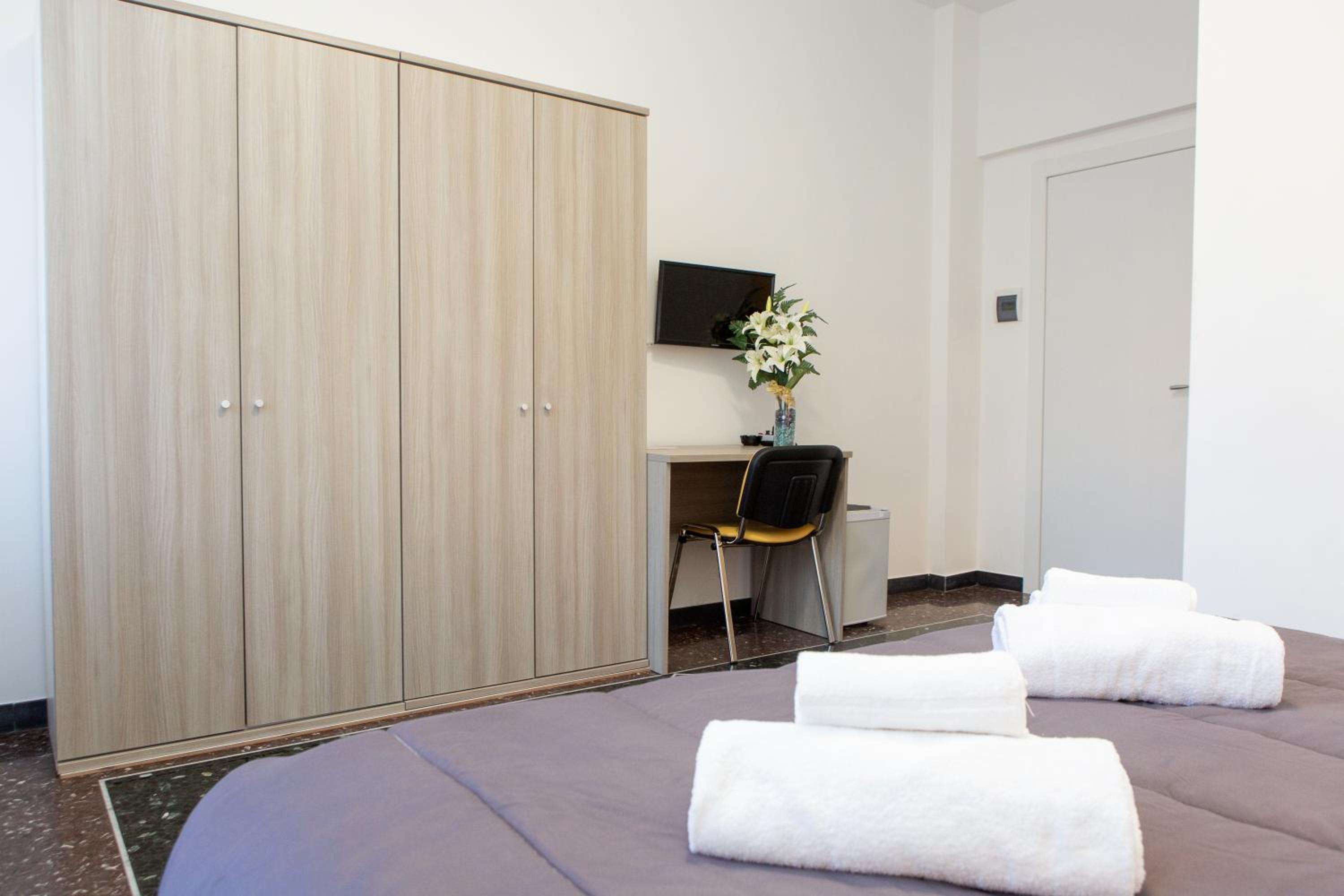 Deluxe Double Room - Photo 6