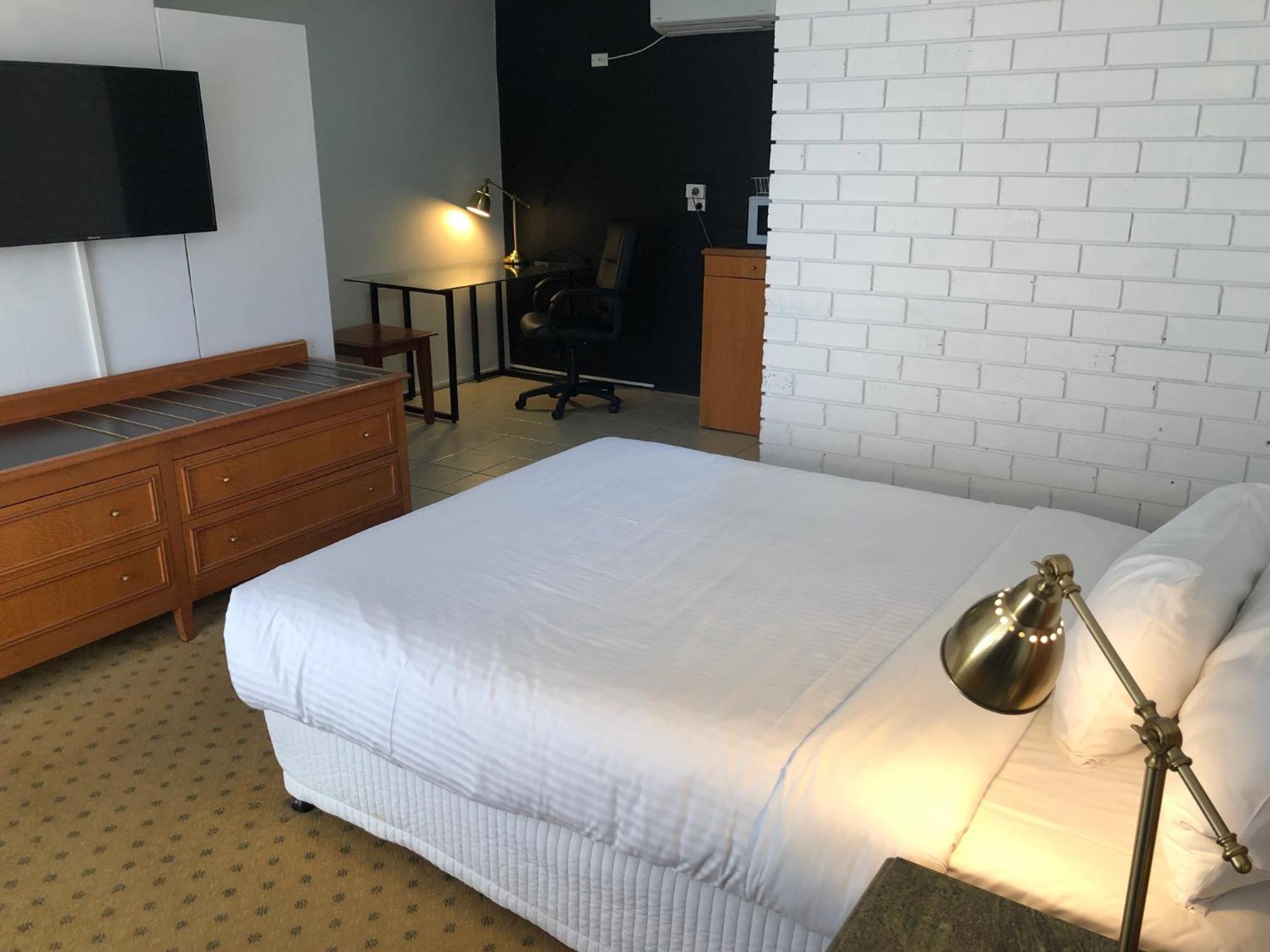 Large Double Room