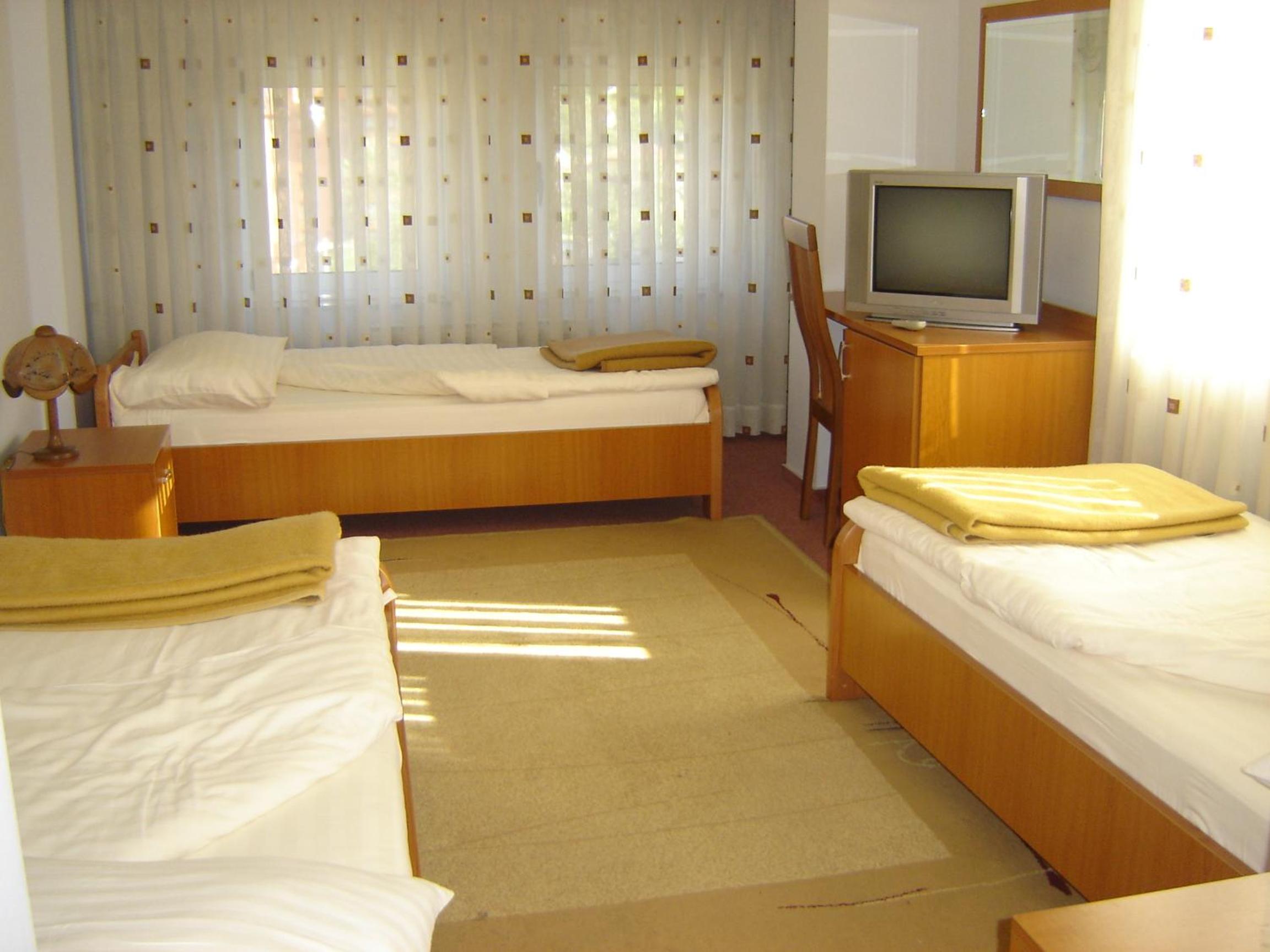 Triple Room photo 2