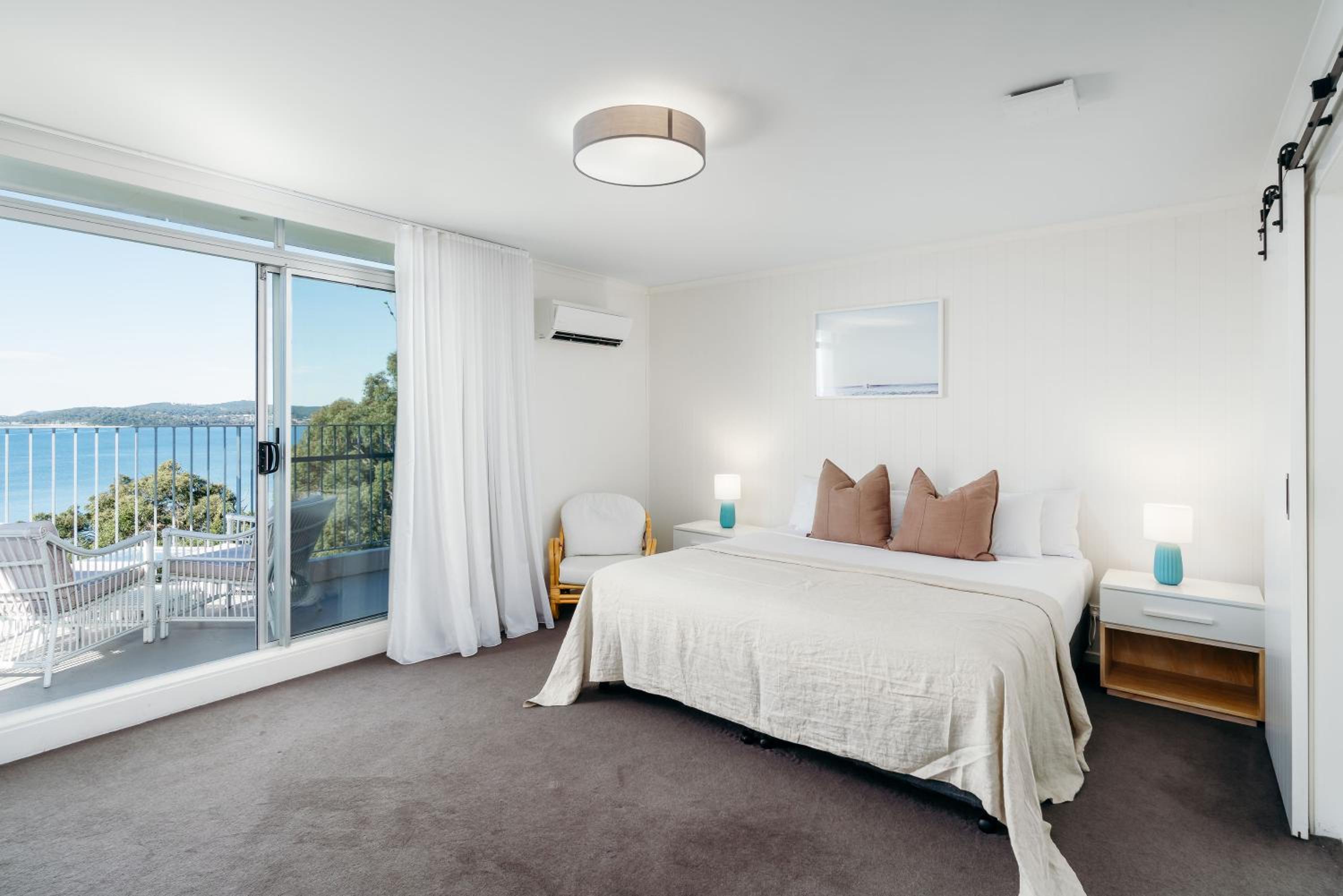 Deluxe Double or Twin Room with Sea View - Photo 1