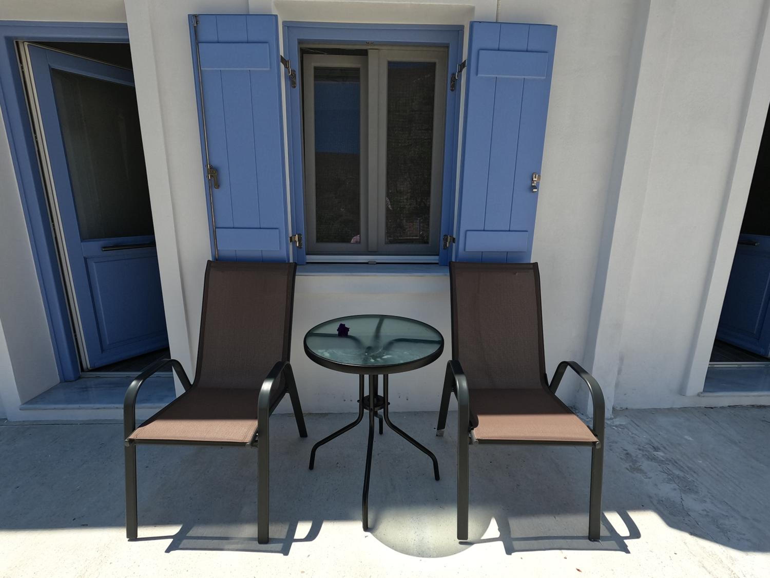 One-Bedroom House - Photo 16
