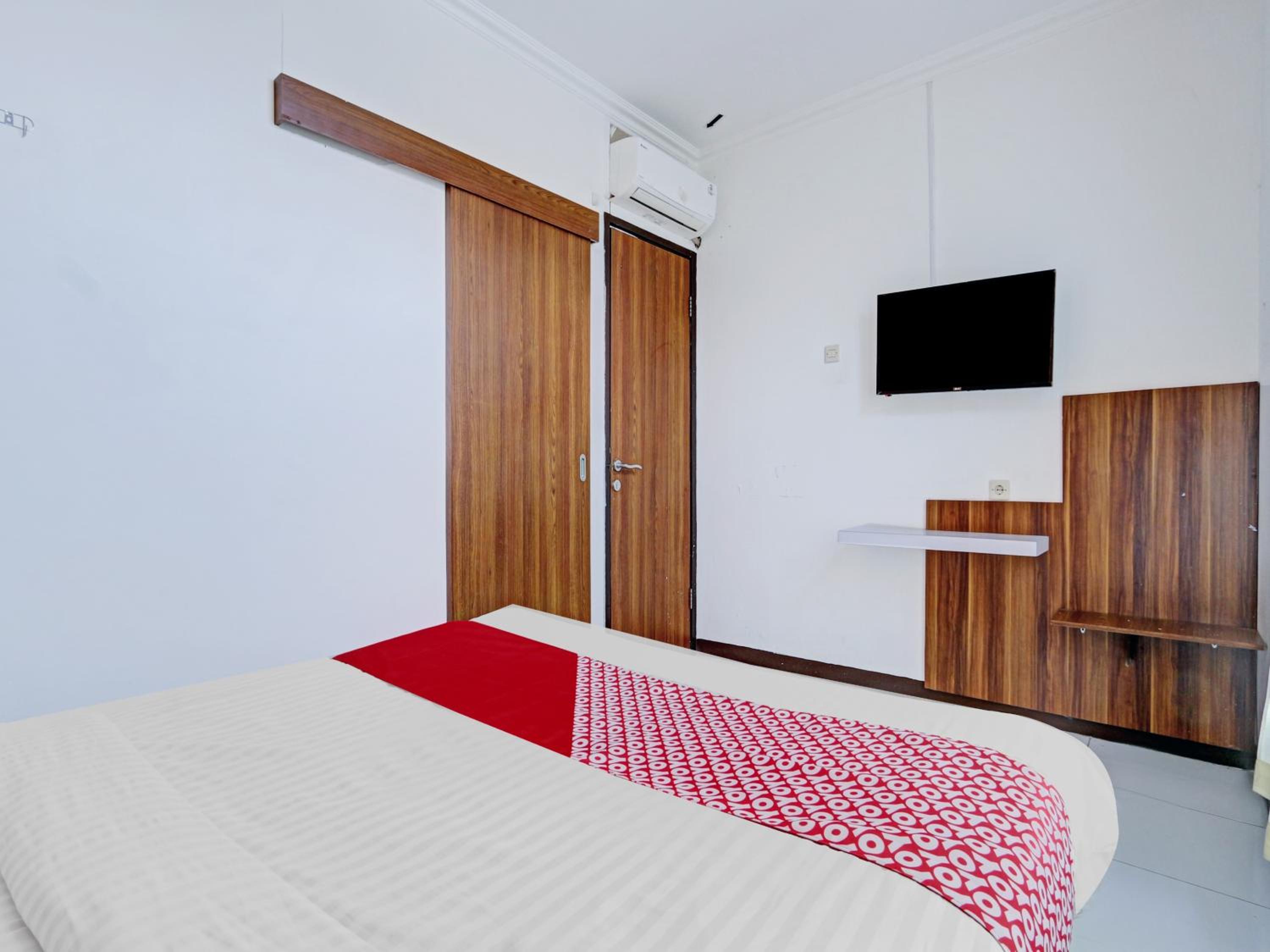 Standard Double Room - Photo 10