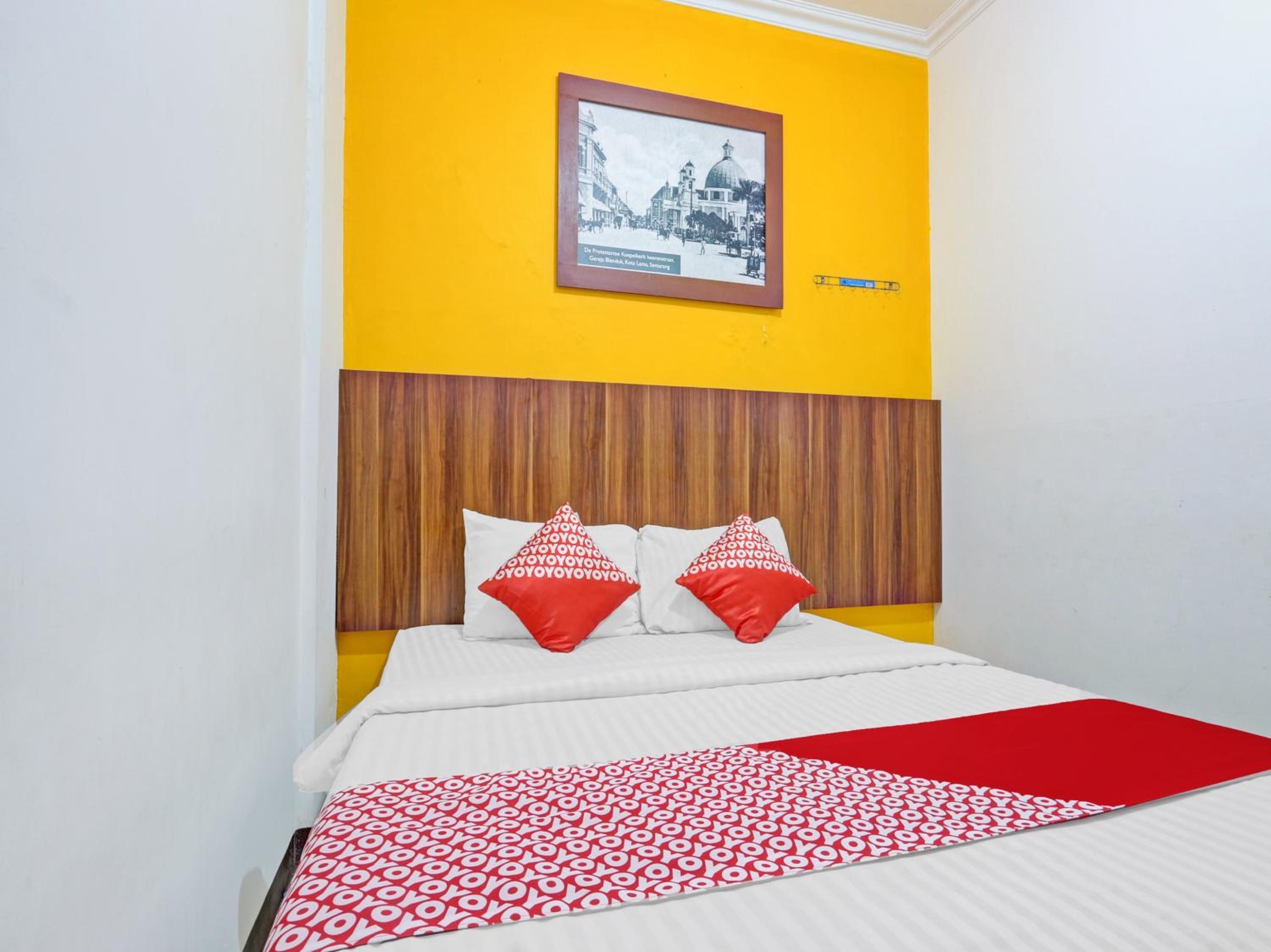 Standard Double Room - Photo 8