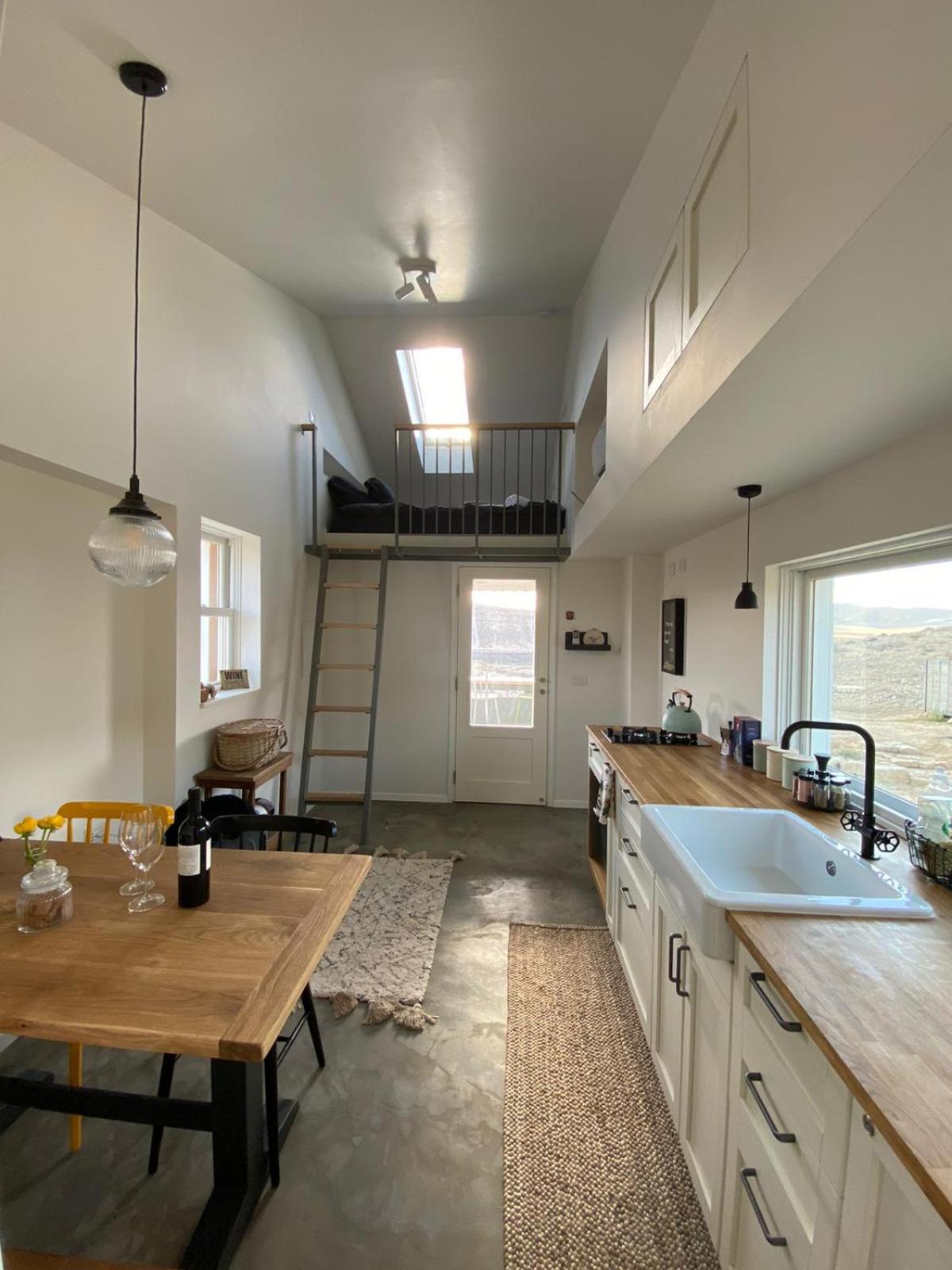 One-Bedroom House - Photo 17