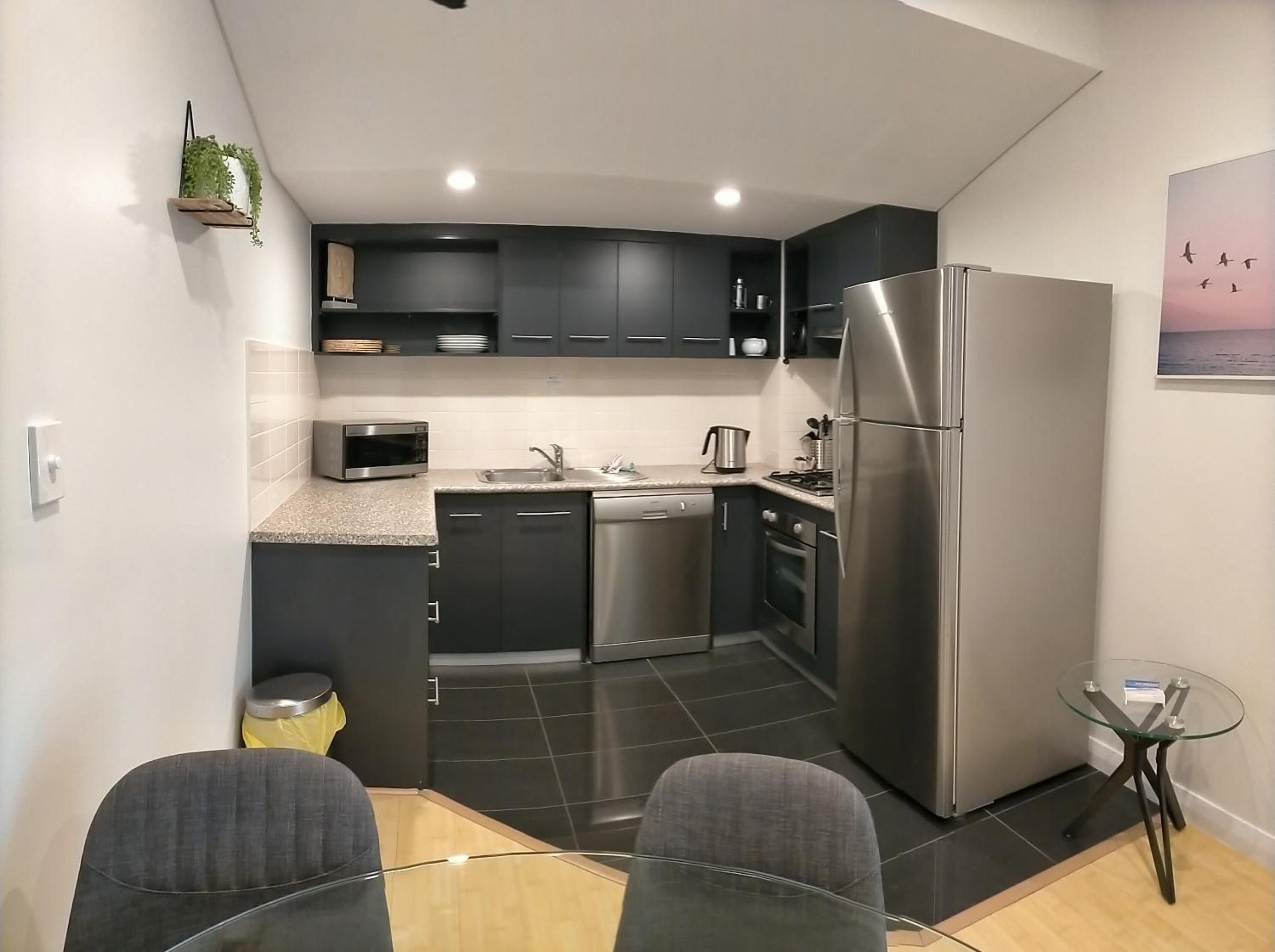 King Studio with Spa Bath and Kitchen/Dining/Living photo 2