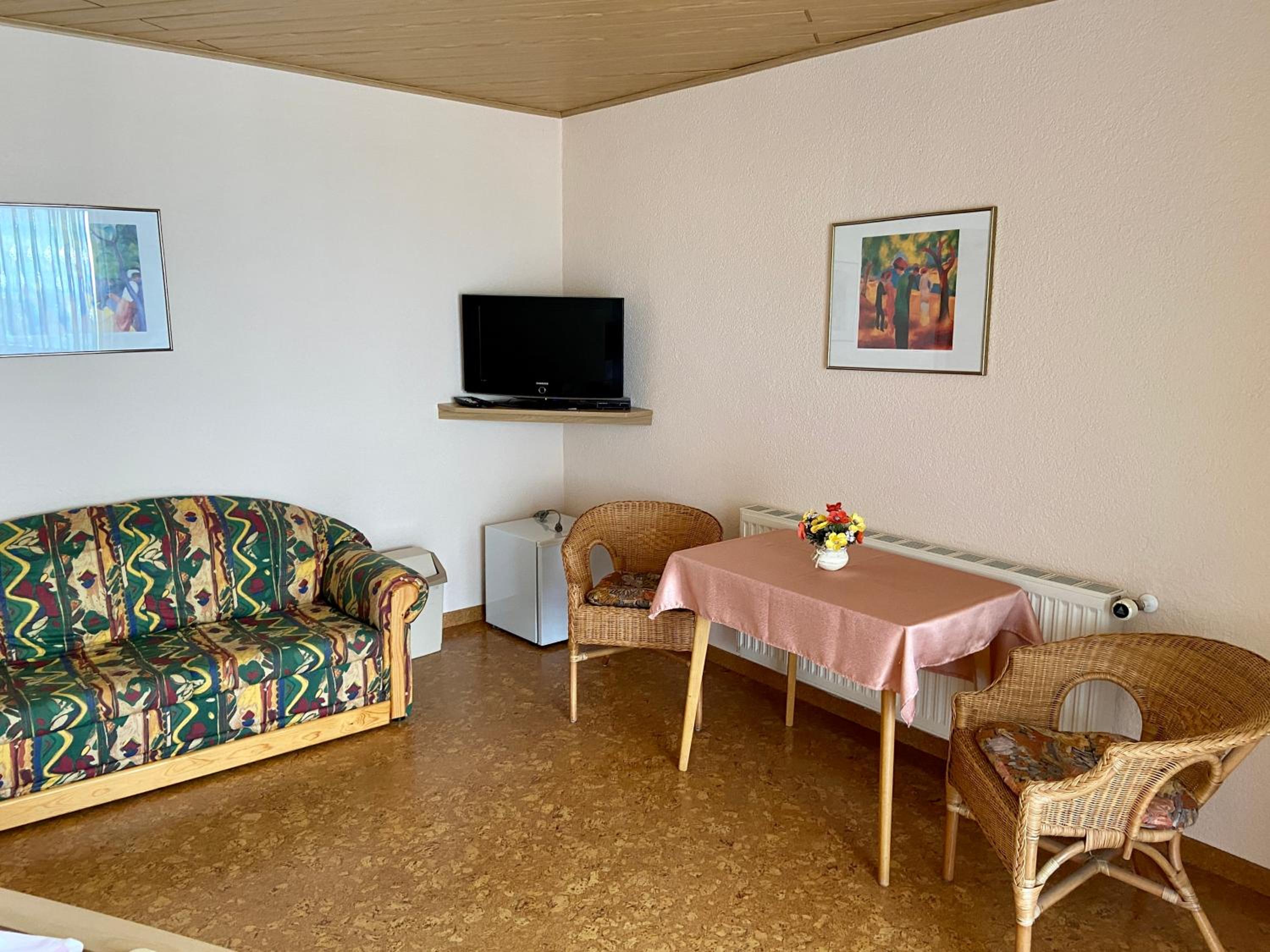 Double Room - Photo 3
