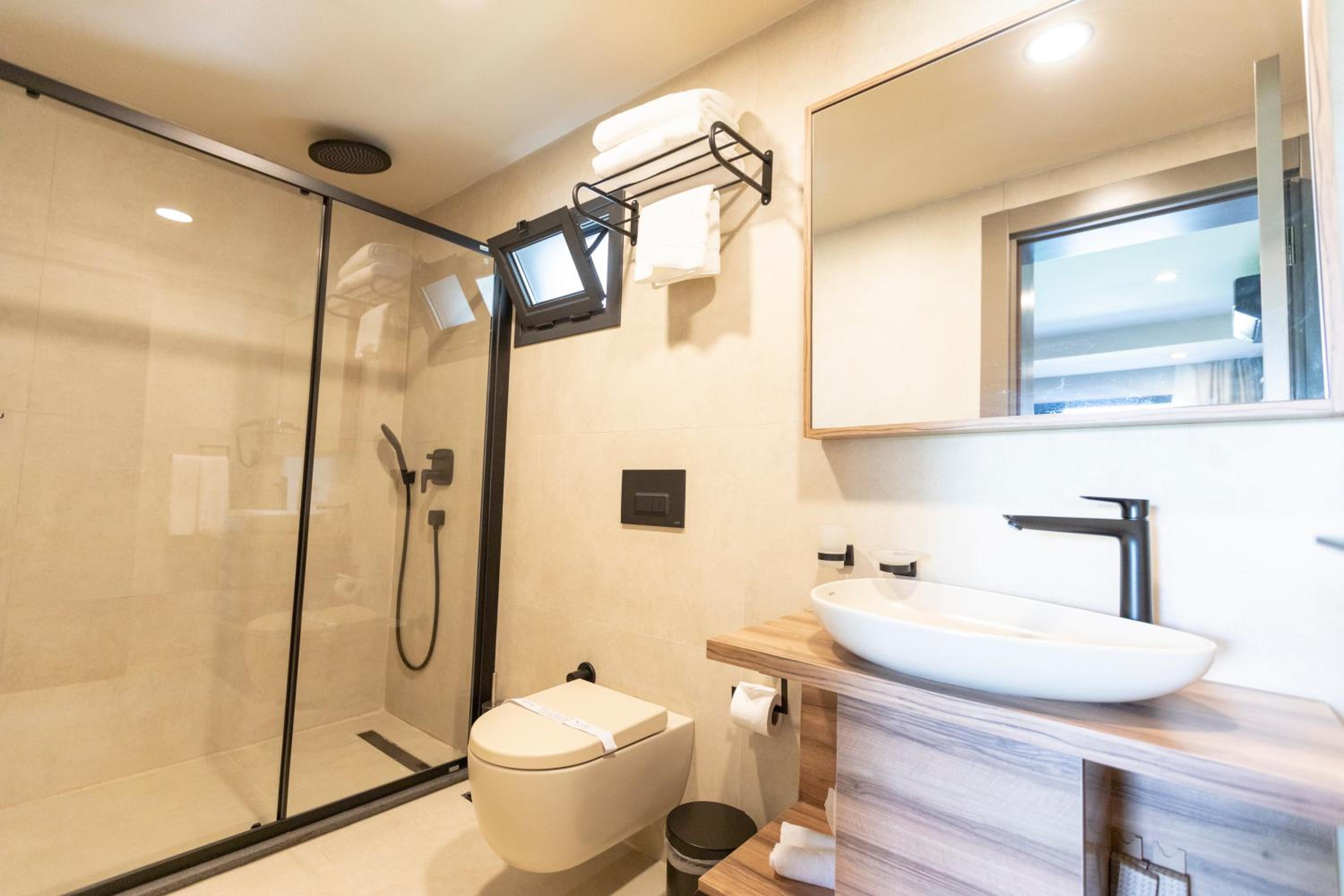 Junior Suite - Photo 6