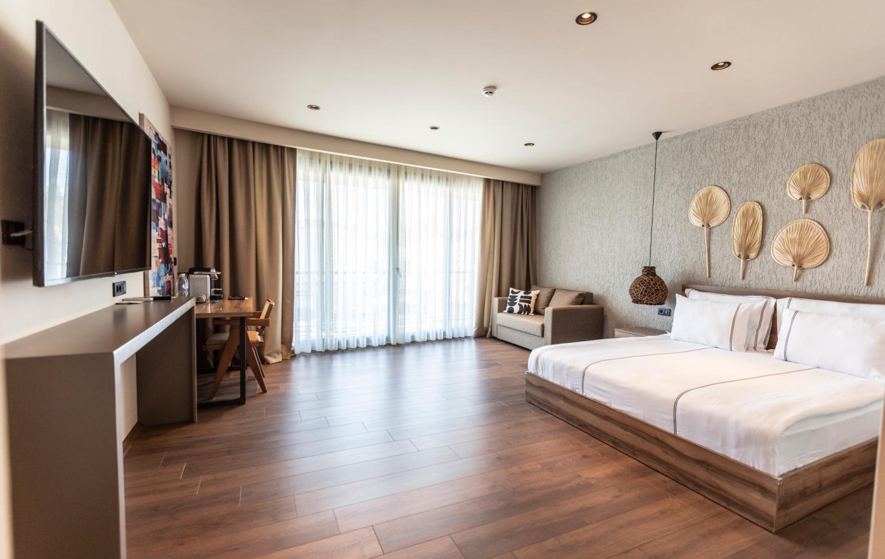 Suite with Sea View - Photo 13