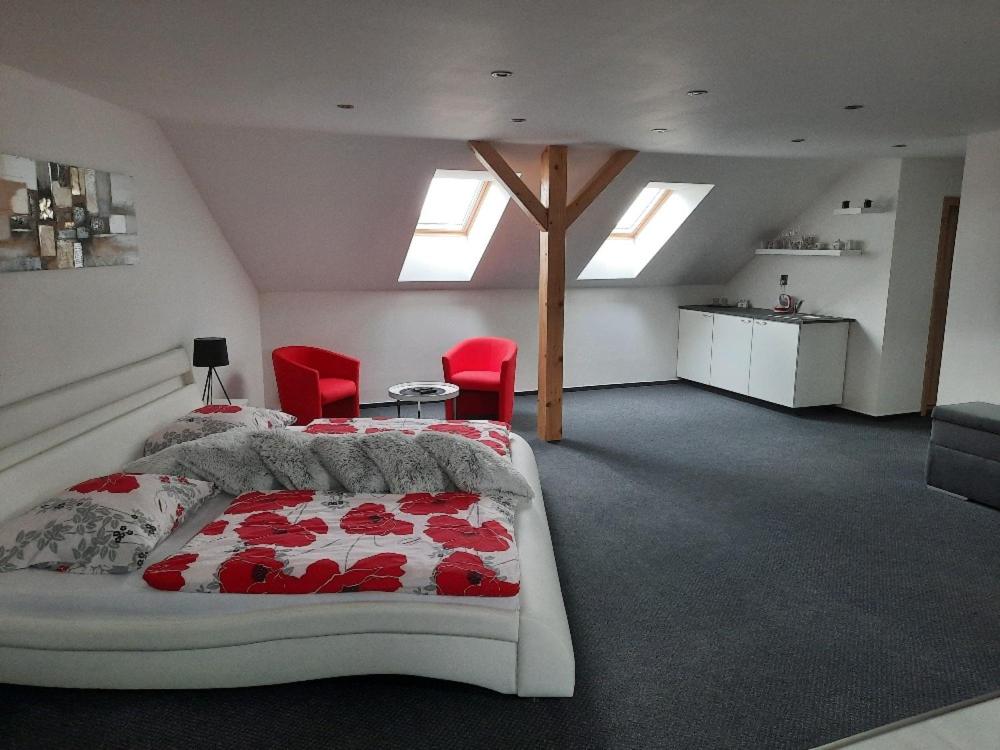 Deluxe Double Room with Bath photo 3