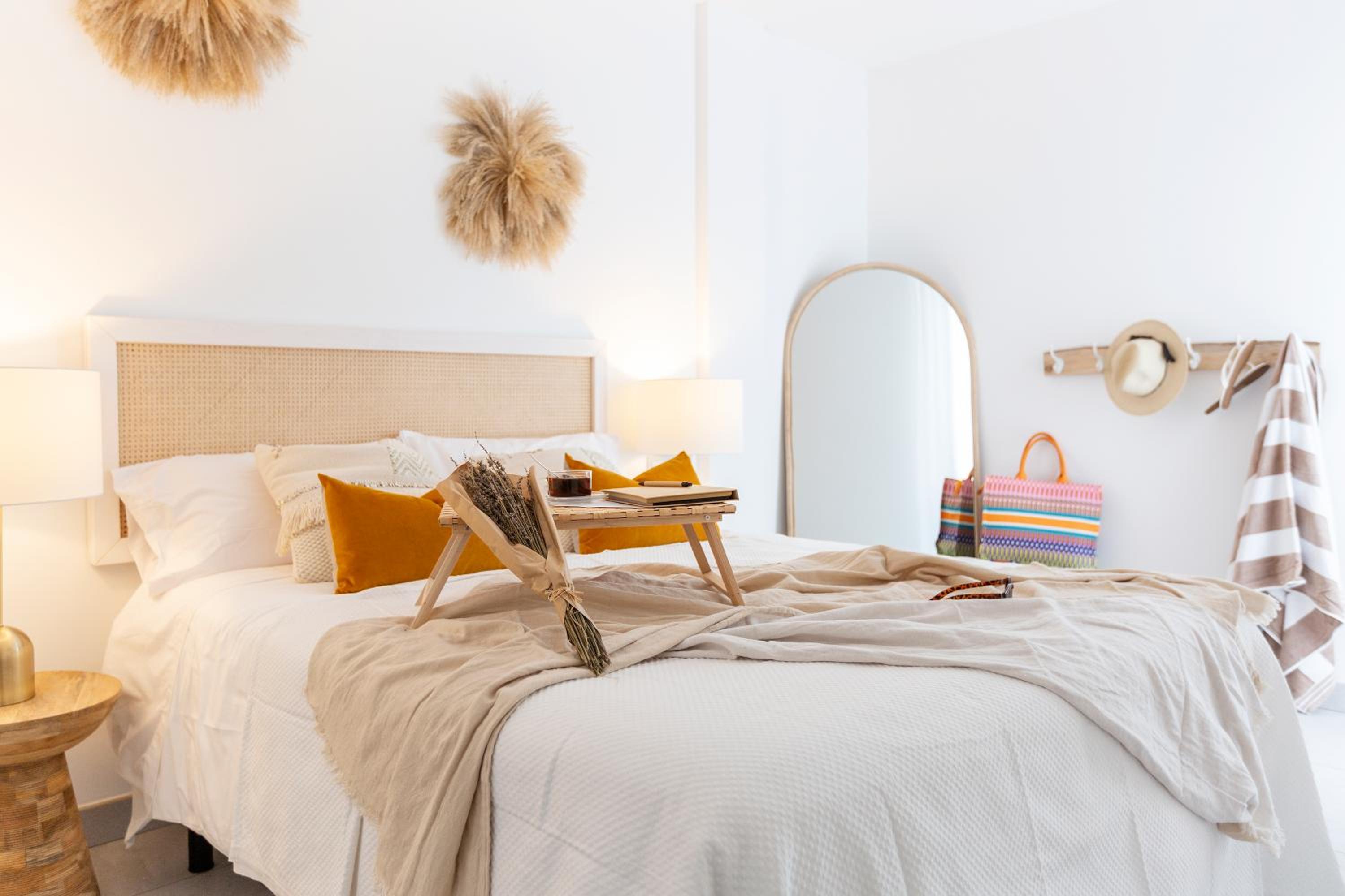 Two-Bedroom Apartment with Sea View - Photo 77