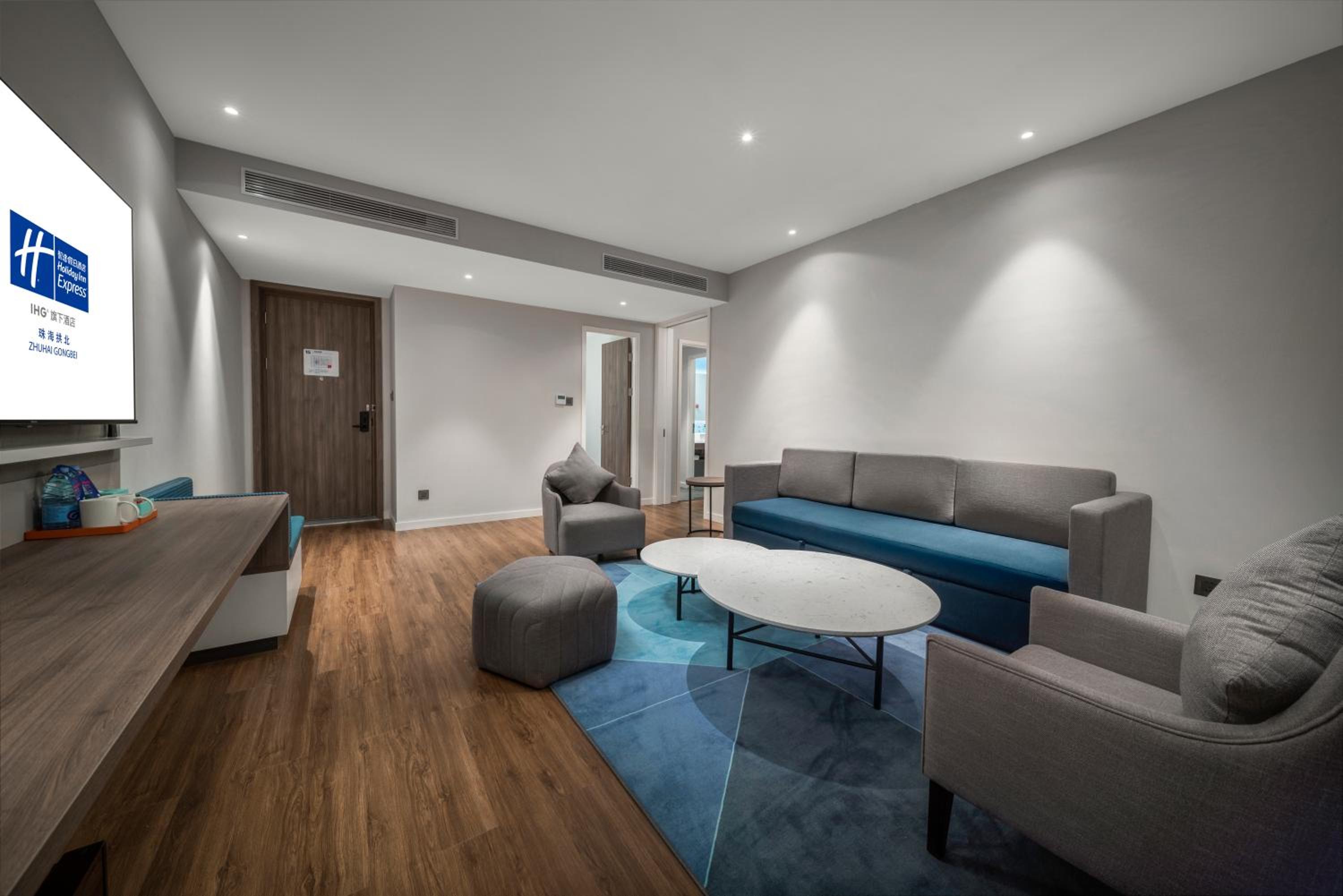 King Suite - Photo 7