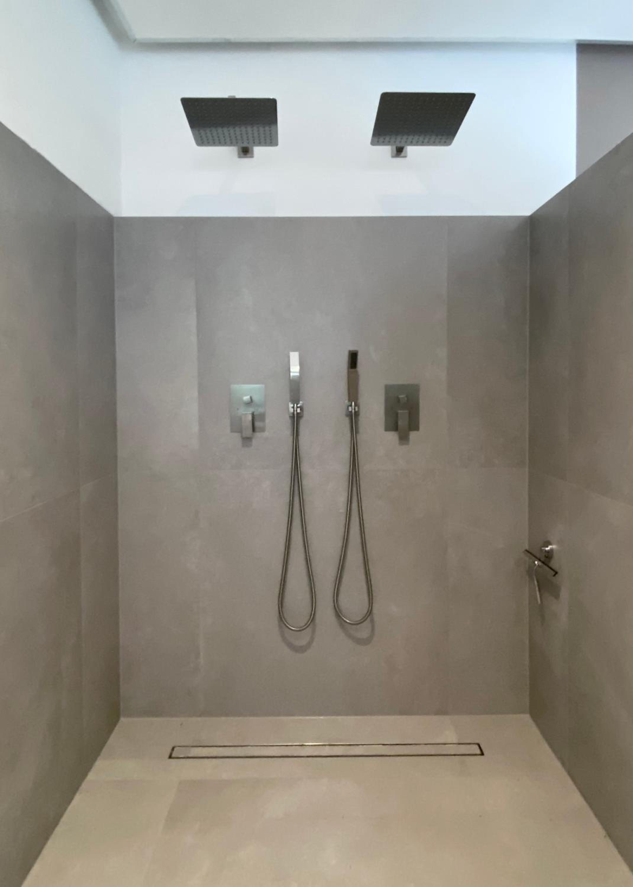 Two-Bedroom Apartment - Photo 2