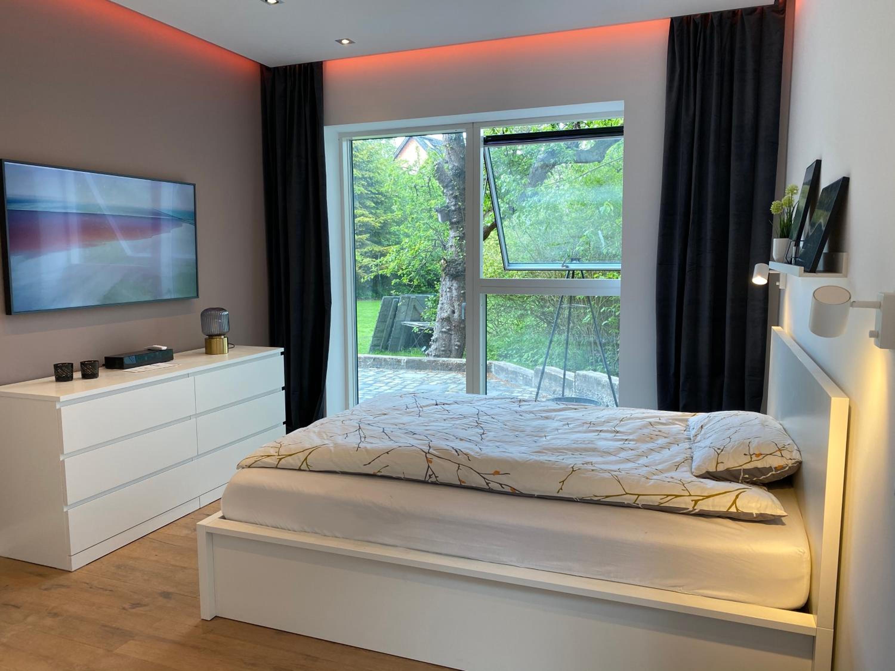 Two-Bedroom Apartment - Photo 16