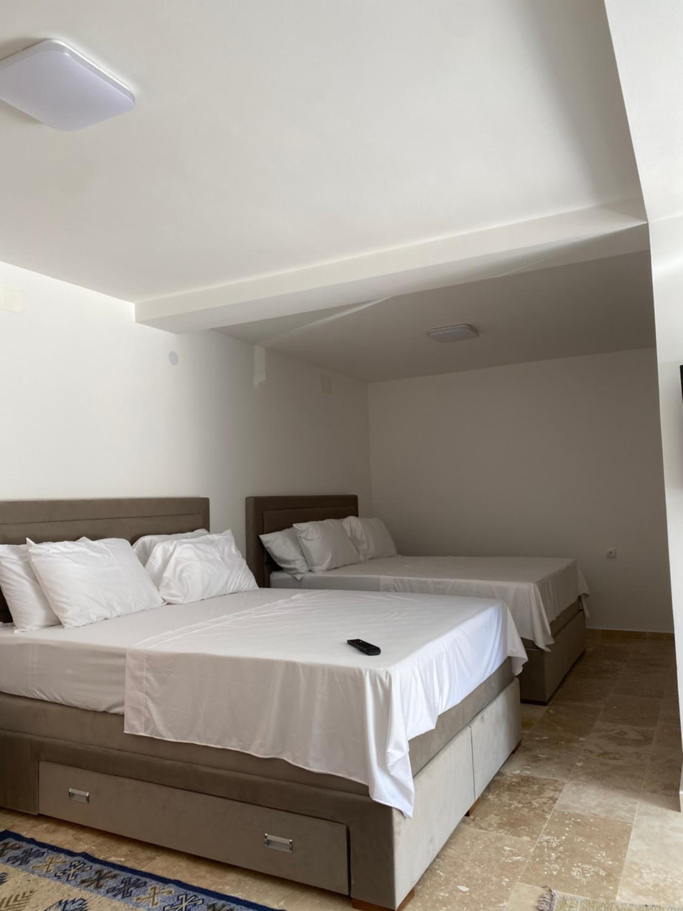 Deluxe Family Suite photo 3
