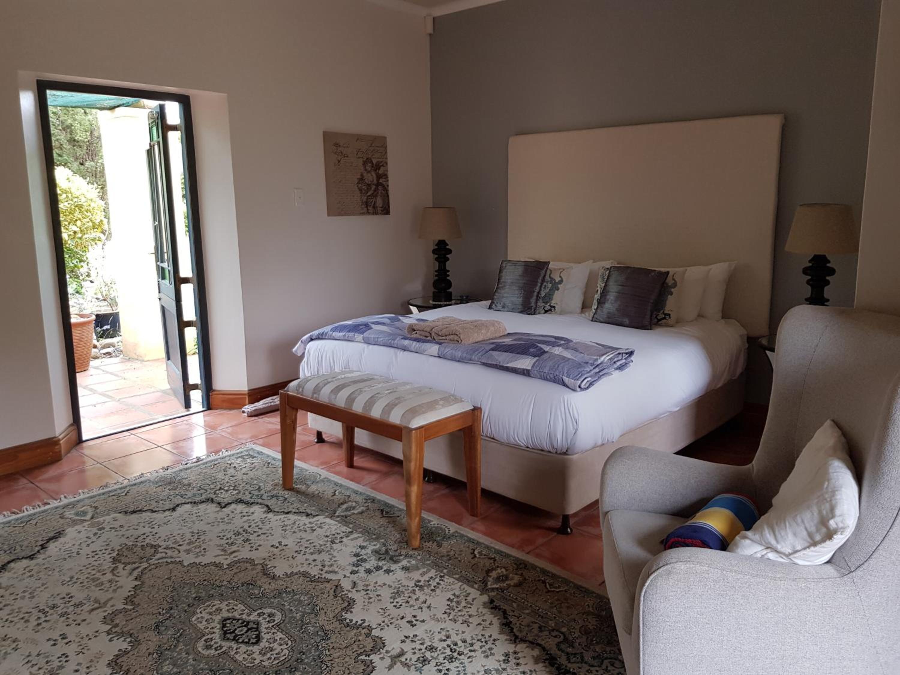 Standard Suite - Photo 1