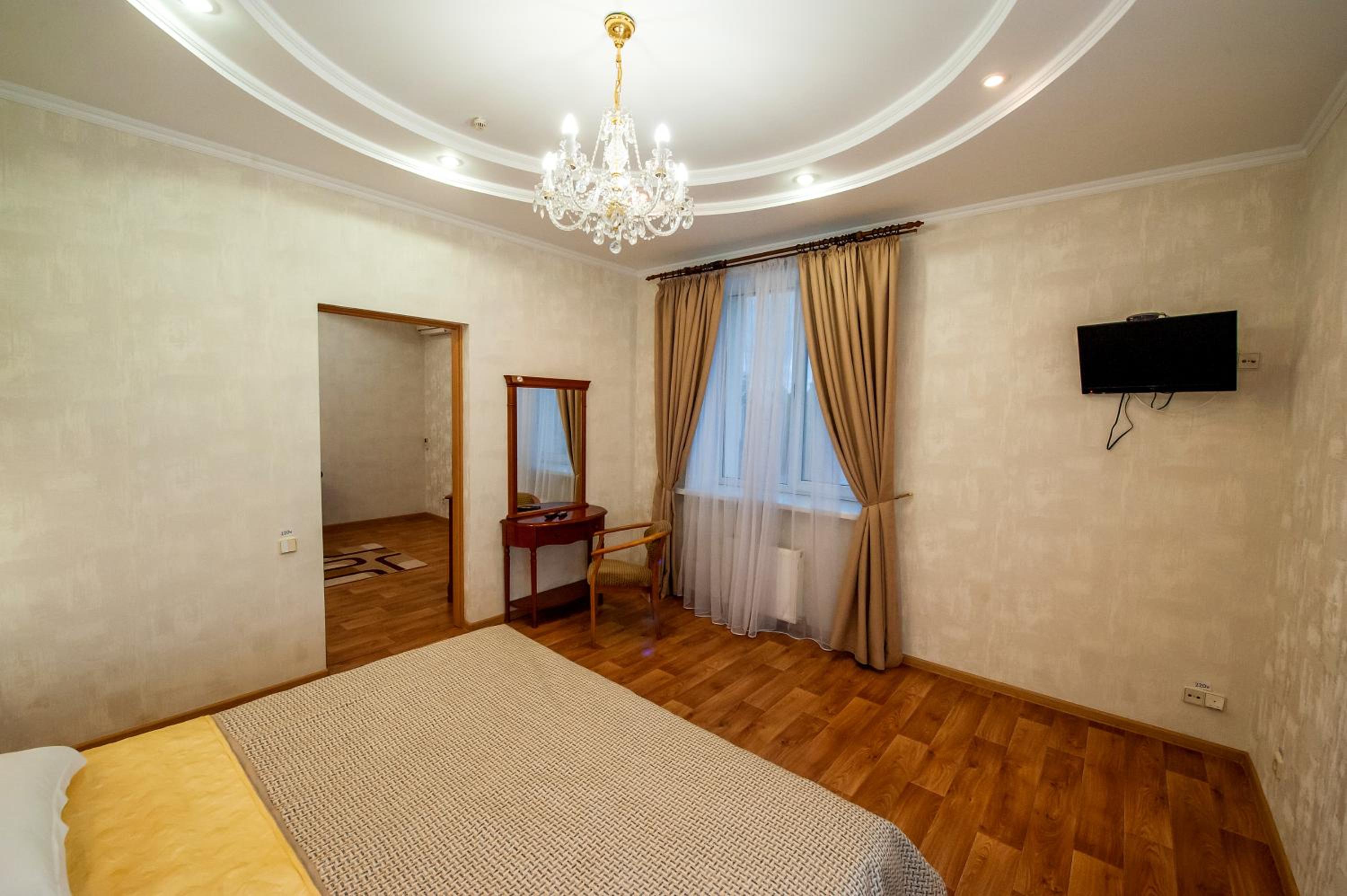 Business Suite photo 1