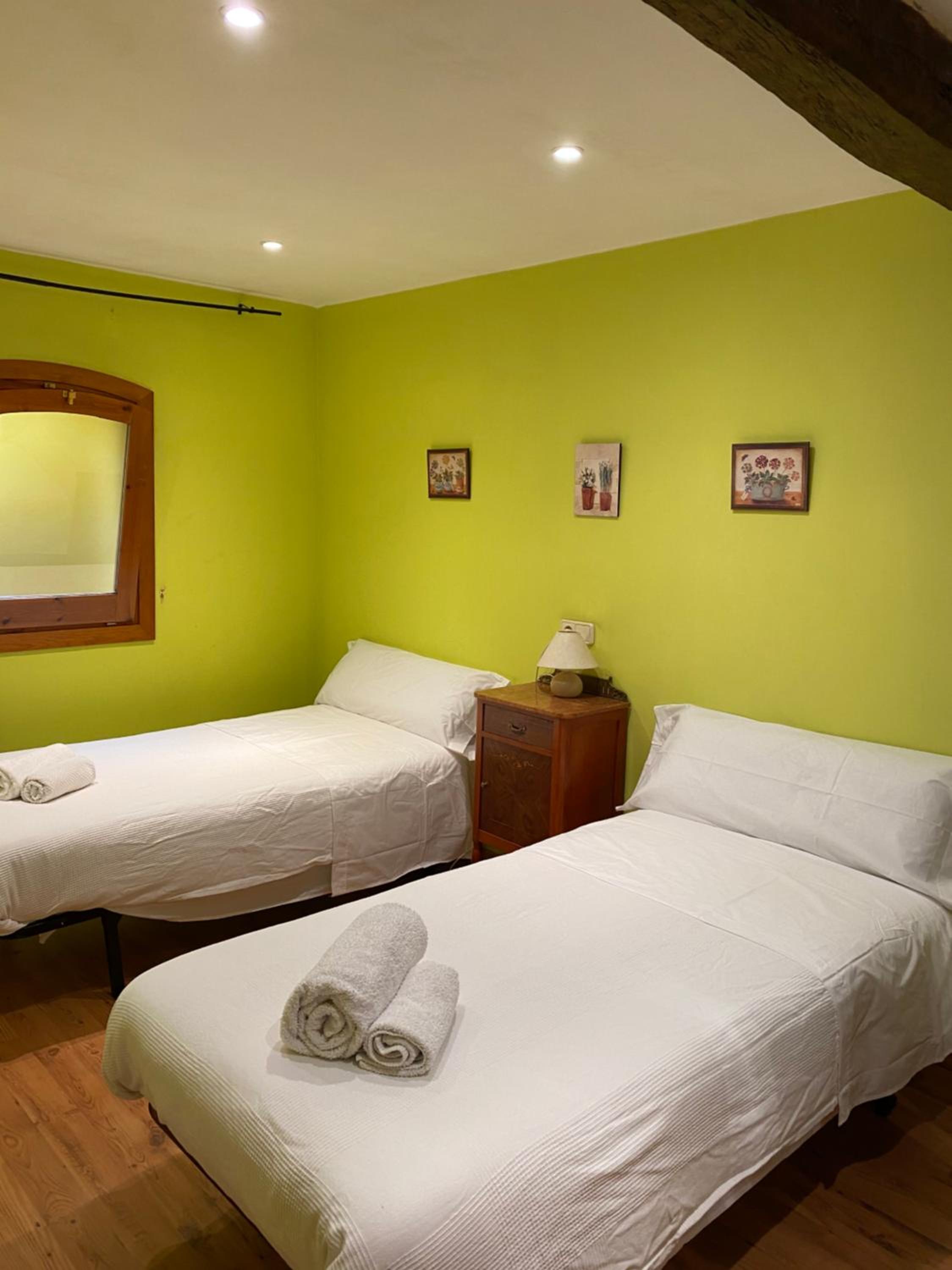 Four-Bedroom House - Photo 2