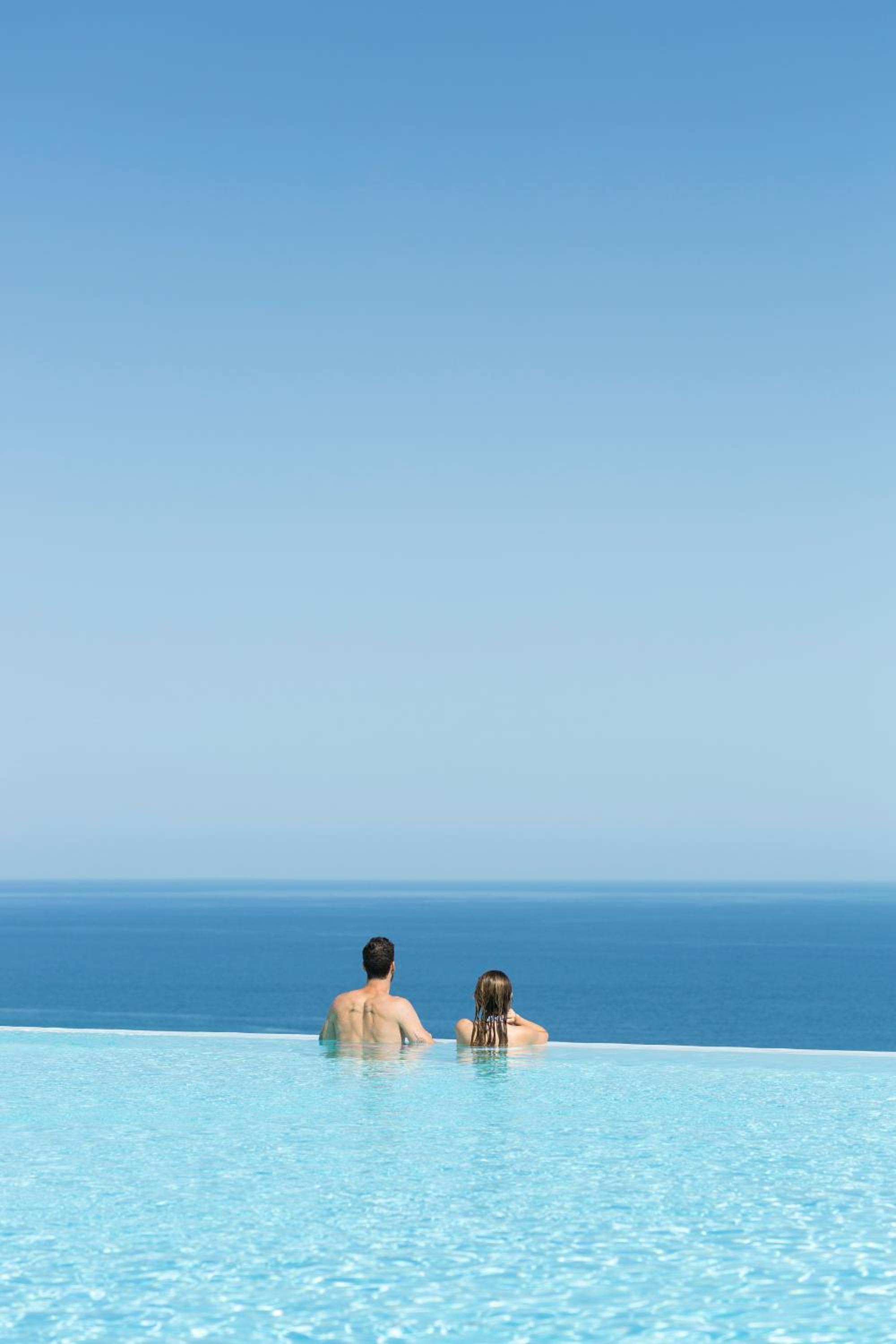 Two-Bedroom Apartment with Sea View - Photo 80