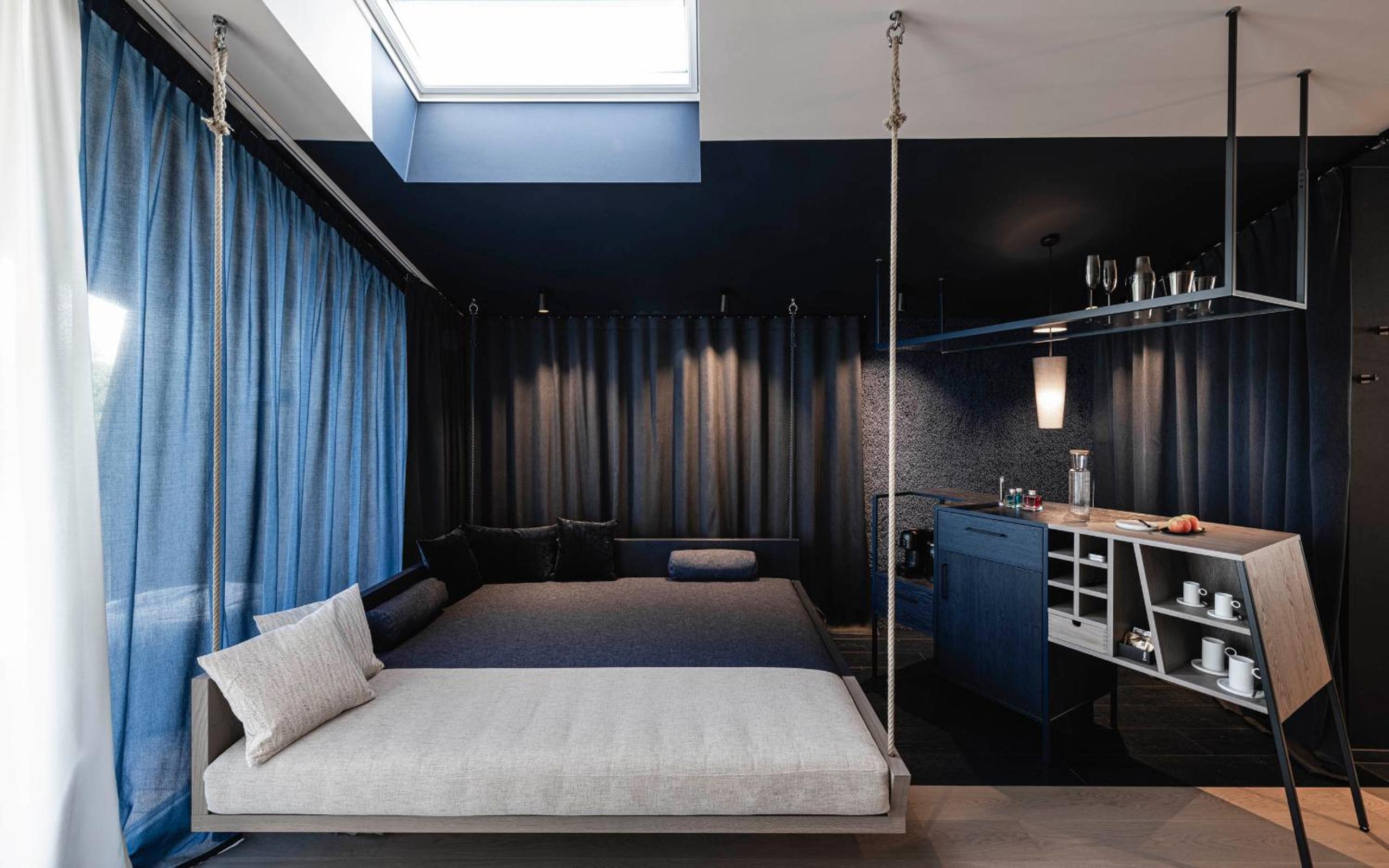 Suite with Balcony - Photo 5