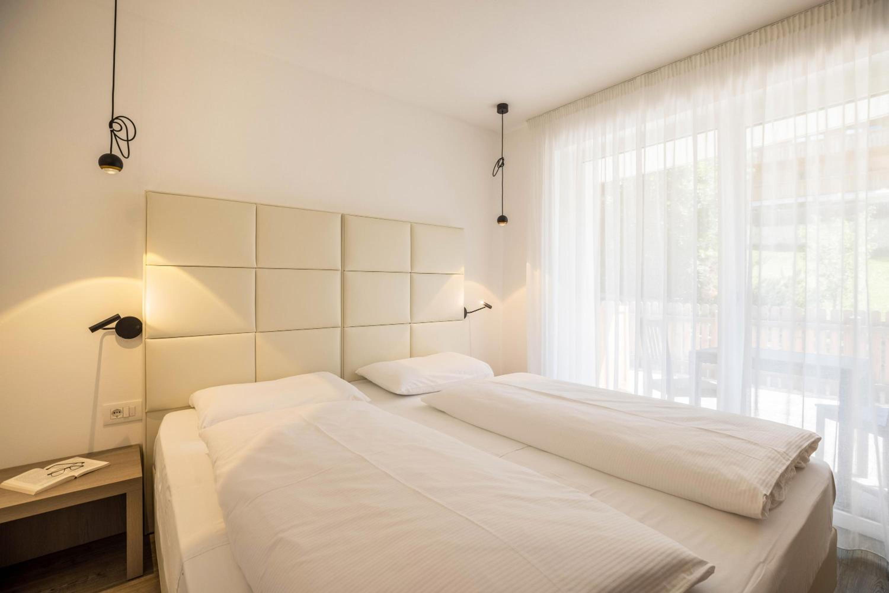 Superior One-Bedroom Apartment with Balcony