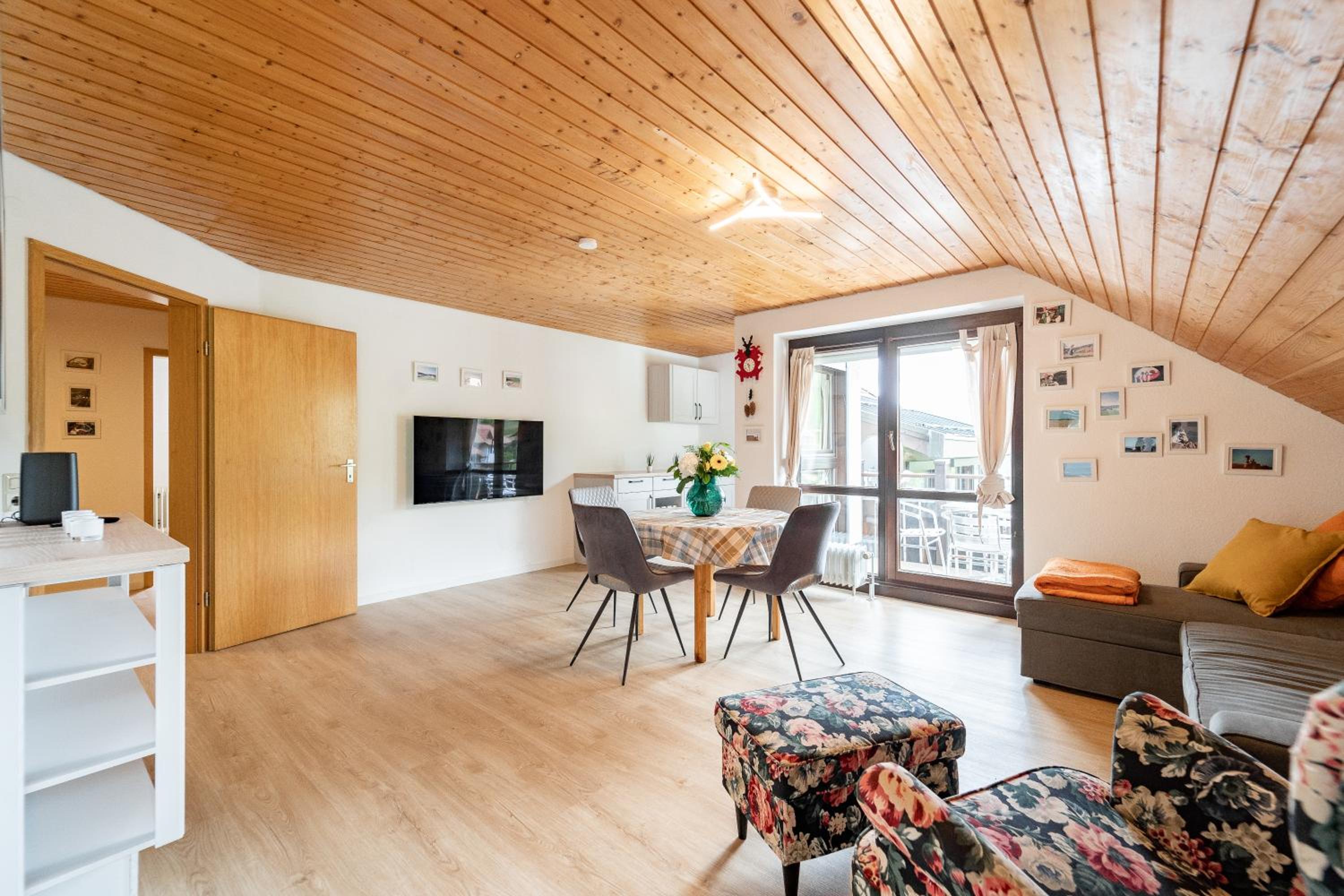 Apartment photo 1