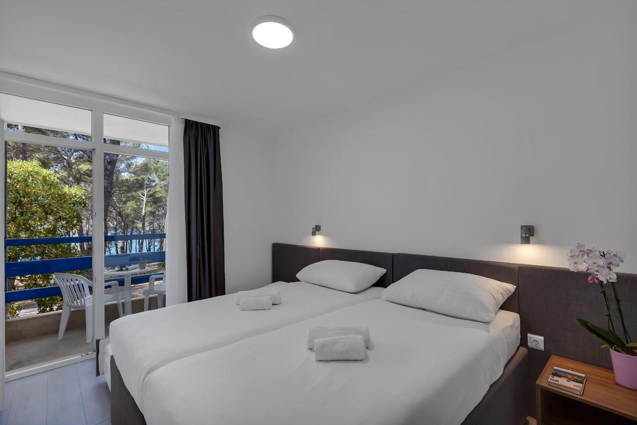 Standard Twin Room with Extra Bed - Annex - Photo 2