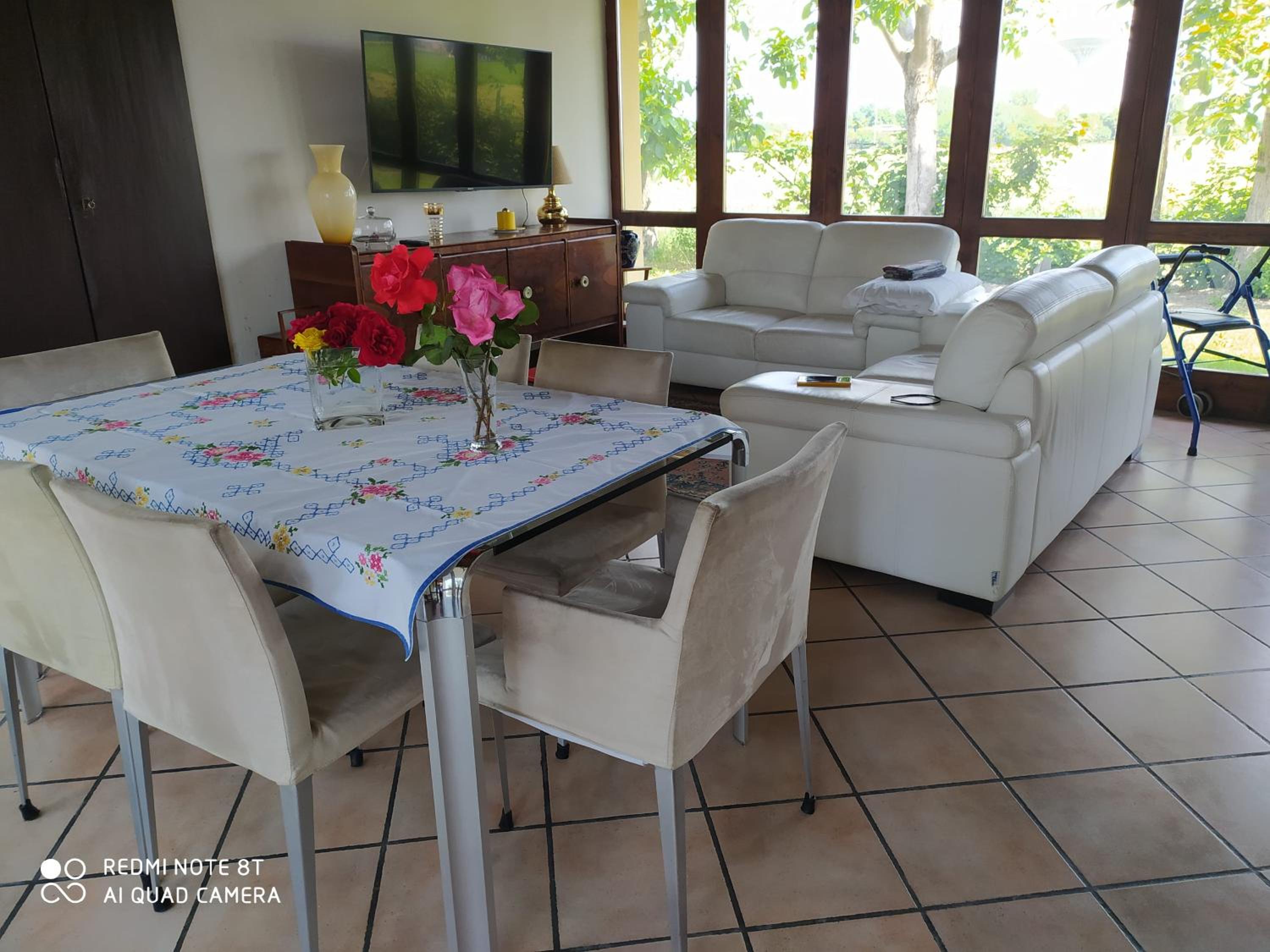 Deluxe King Suite - Photo 2
