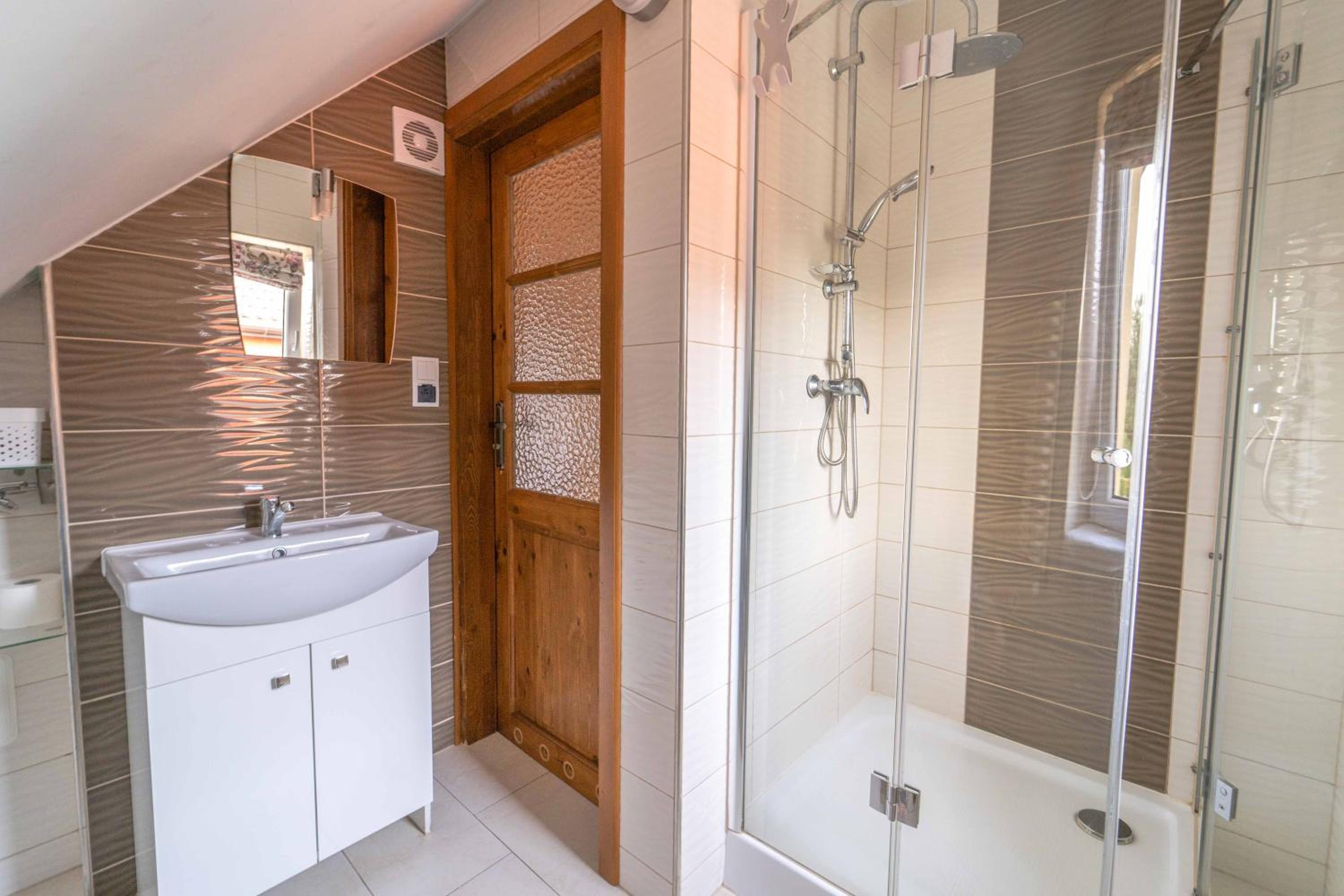 Three-Bedroom Chalet photo 2