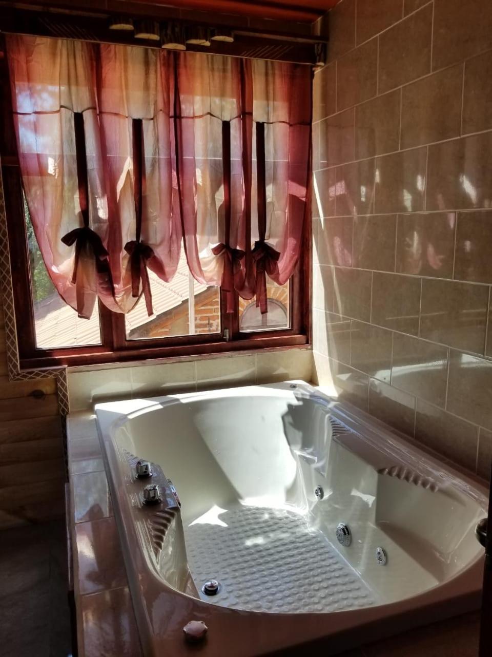 One-Bedroom House - Photo 13
