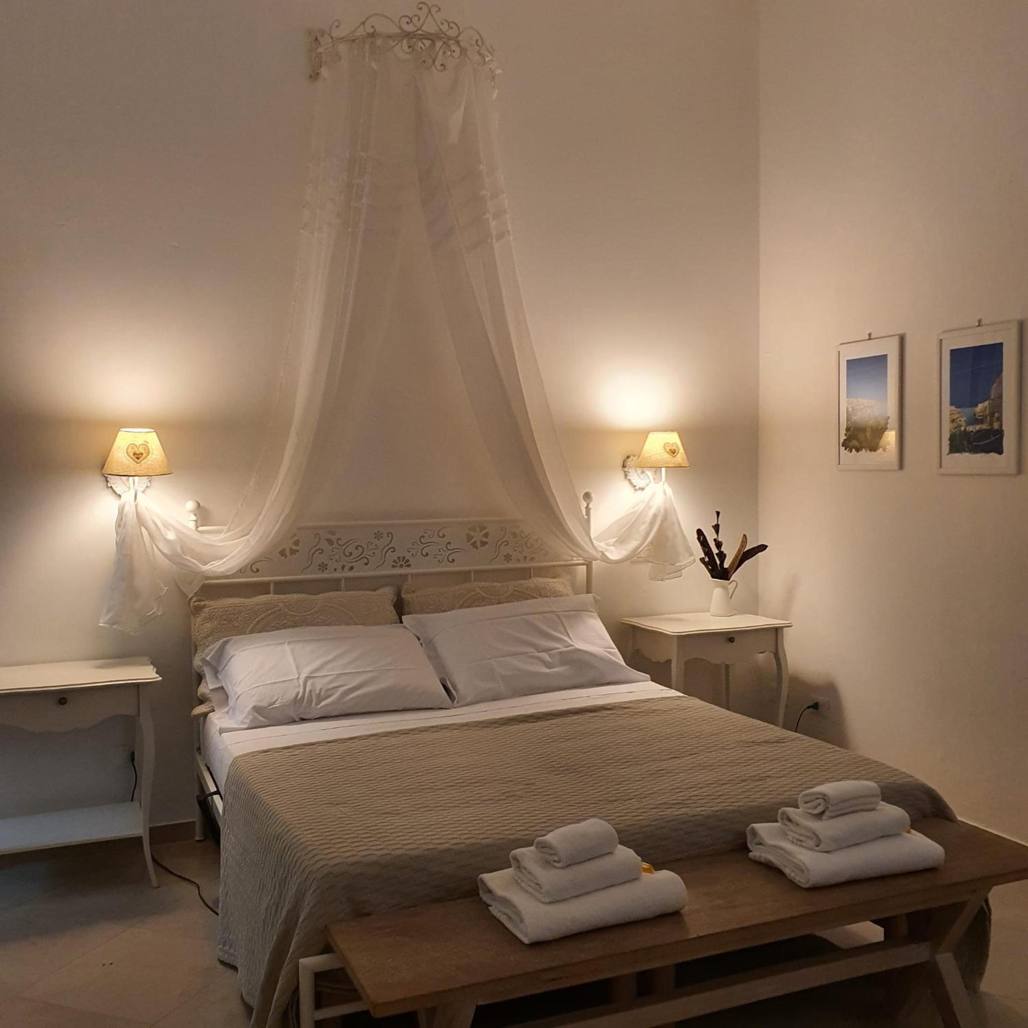 Deluxe Room - Photo 10