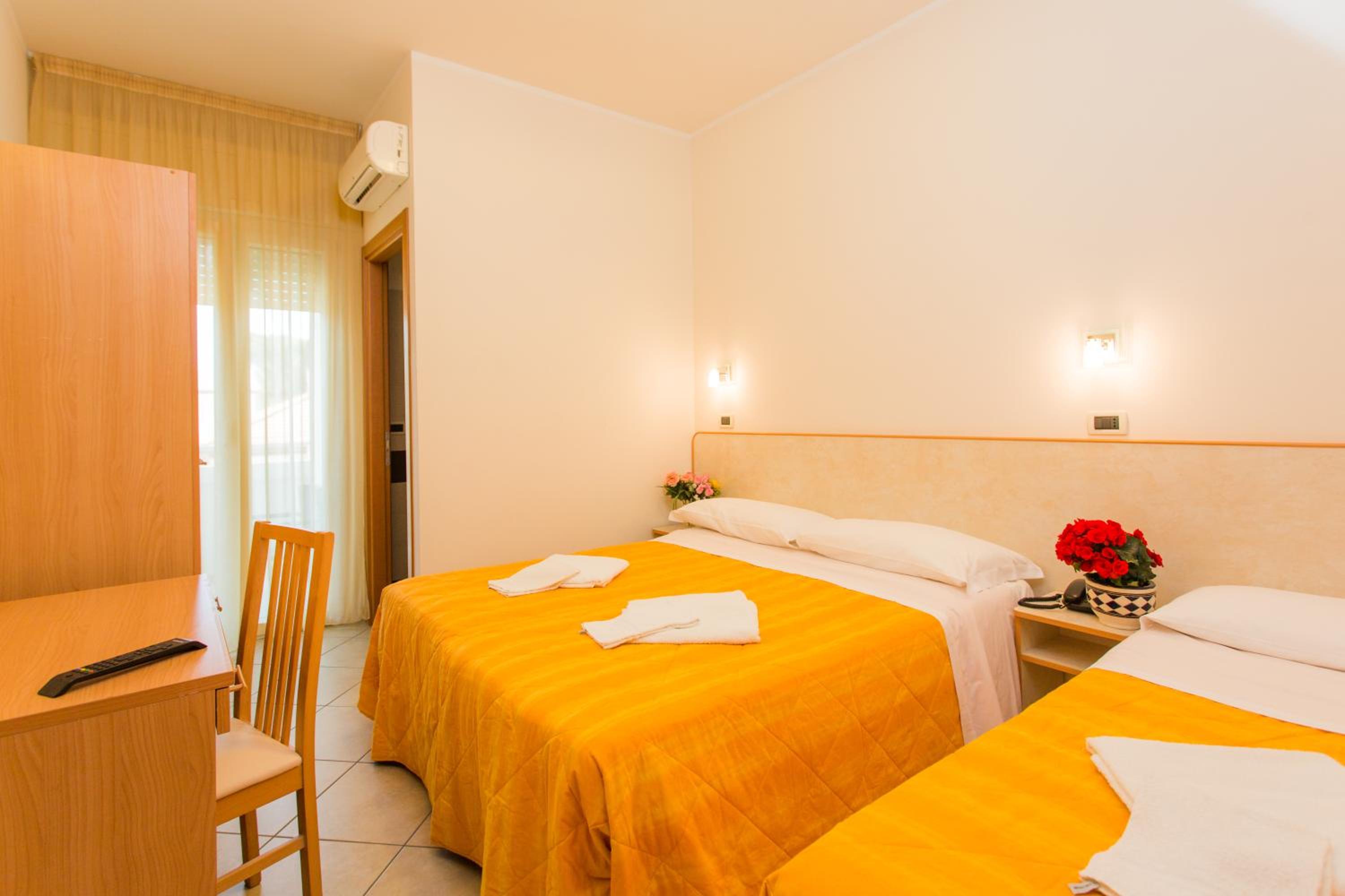 Triple Room - Photo 4