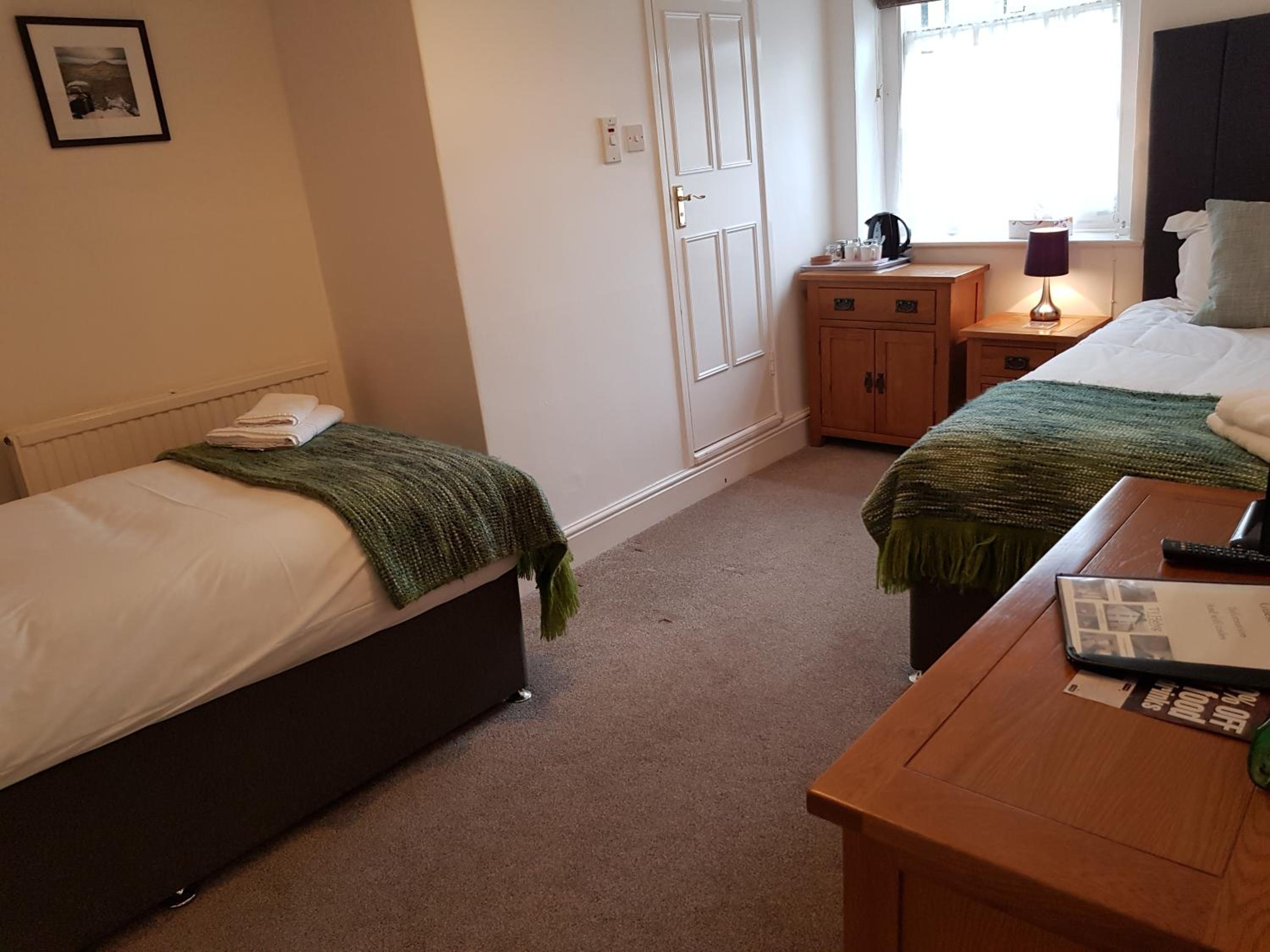 Basic Twin Room