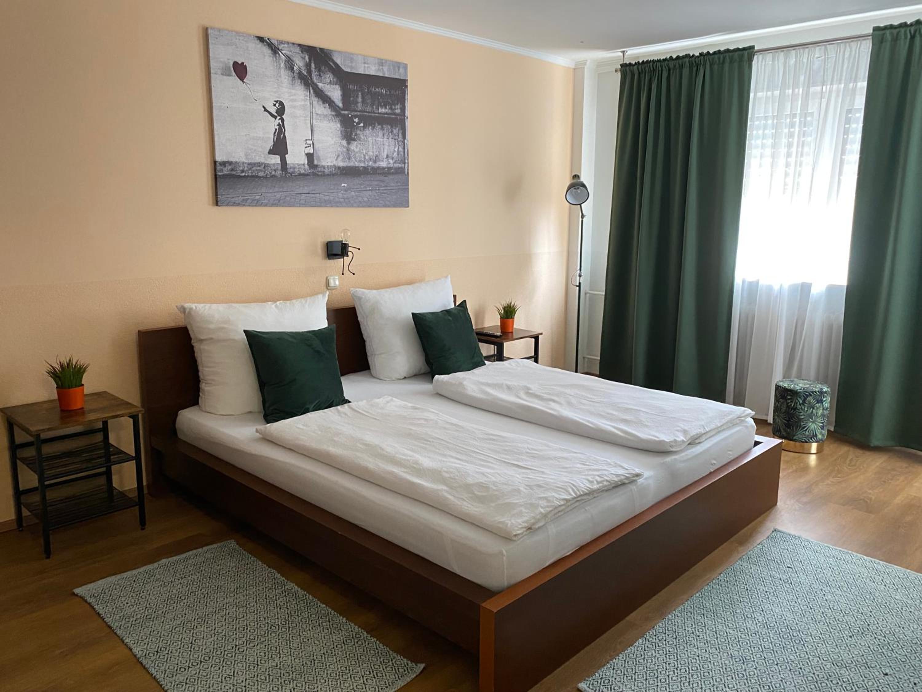 Studio Apartment - Photo 15