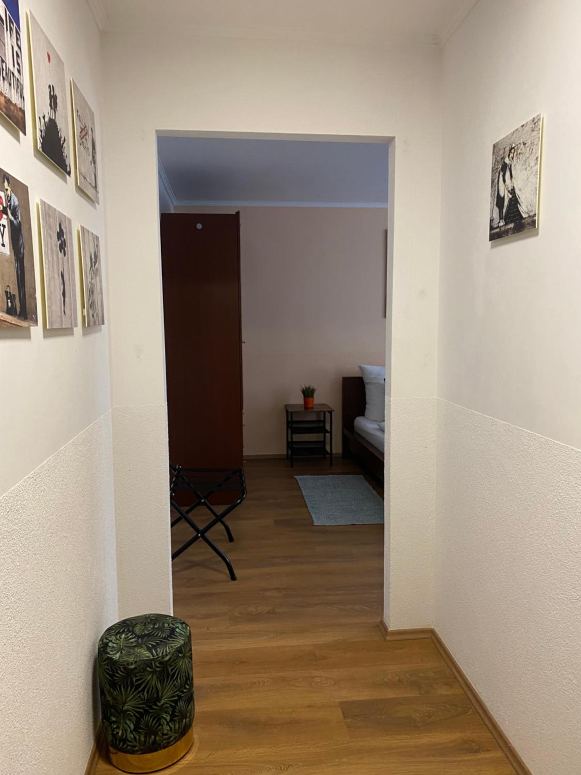 Studio Apartment - Photo 16