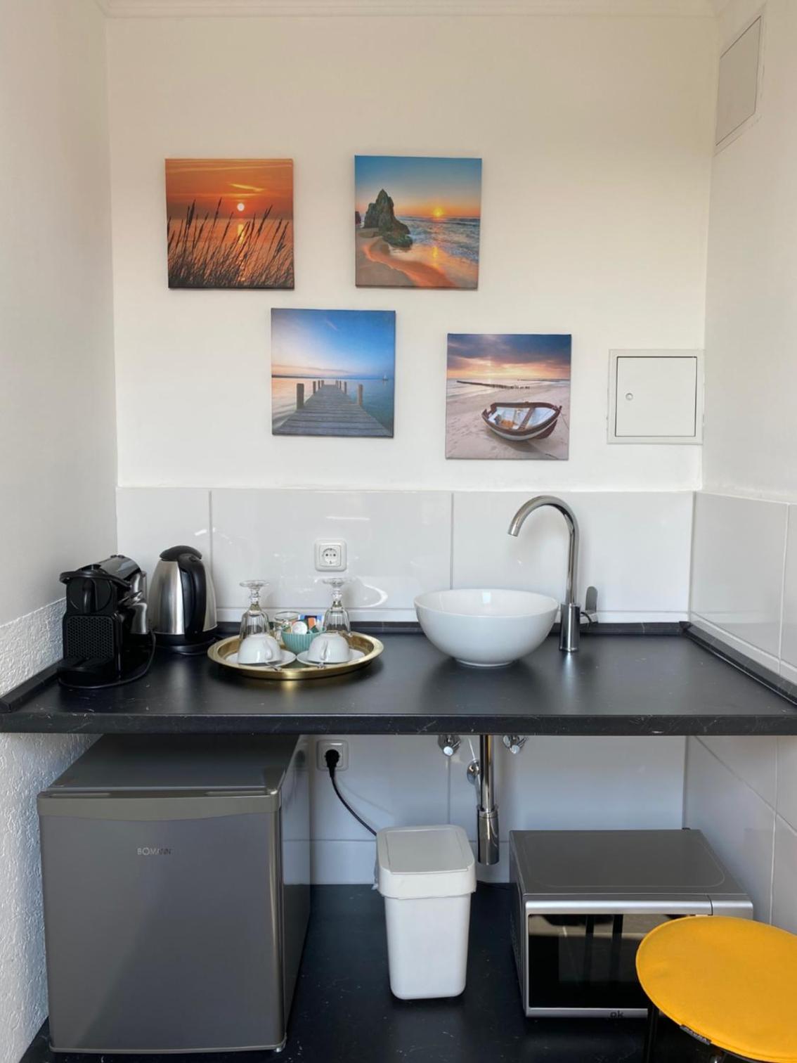 Studio Apartment - Photo 2